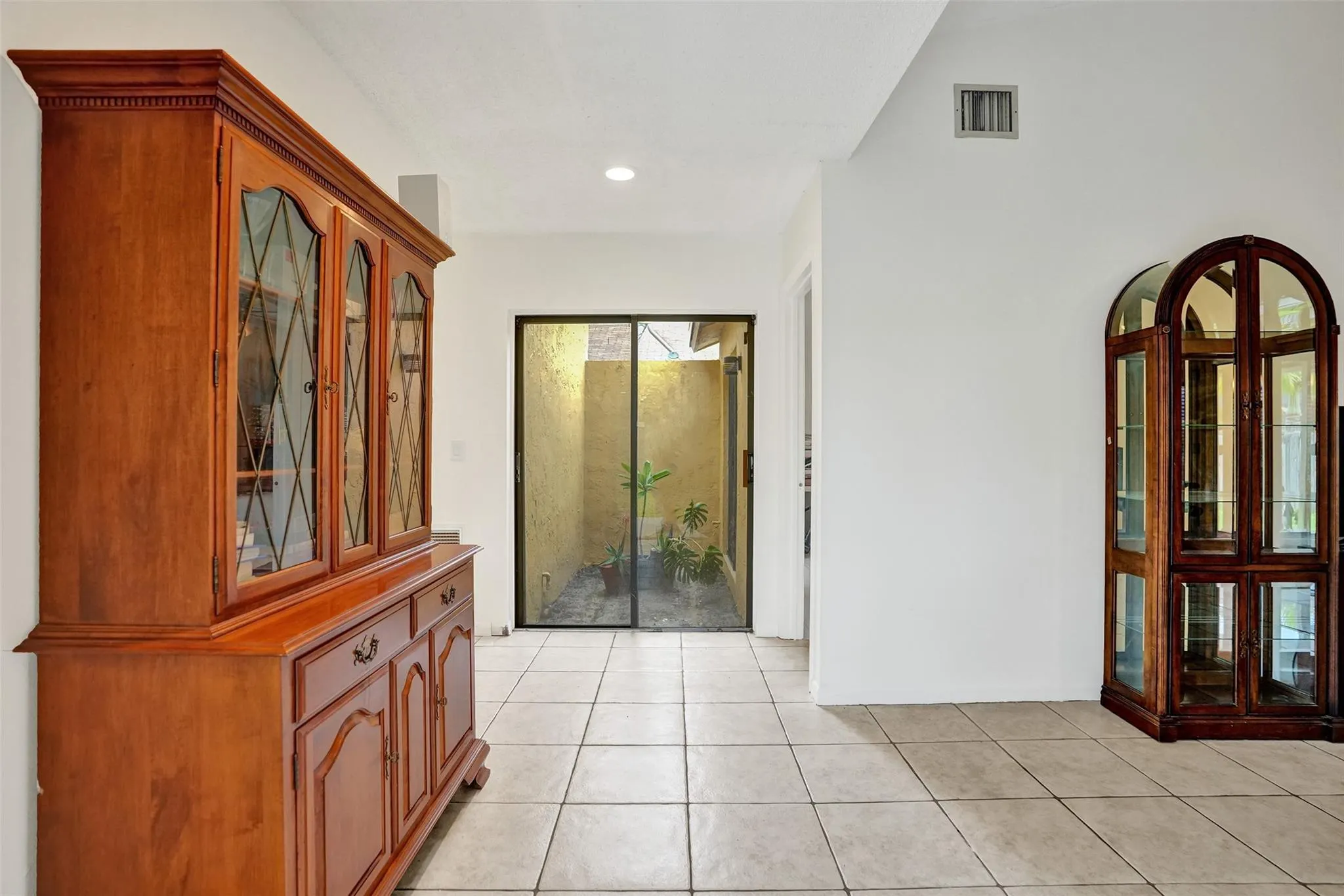 10921 SW 10th Ct