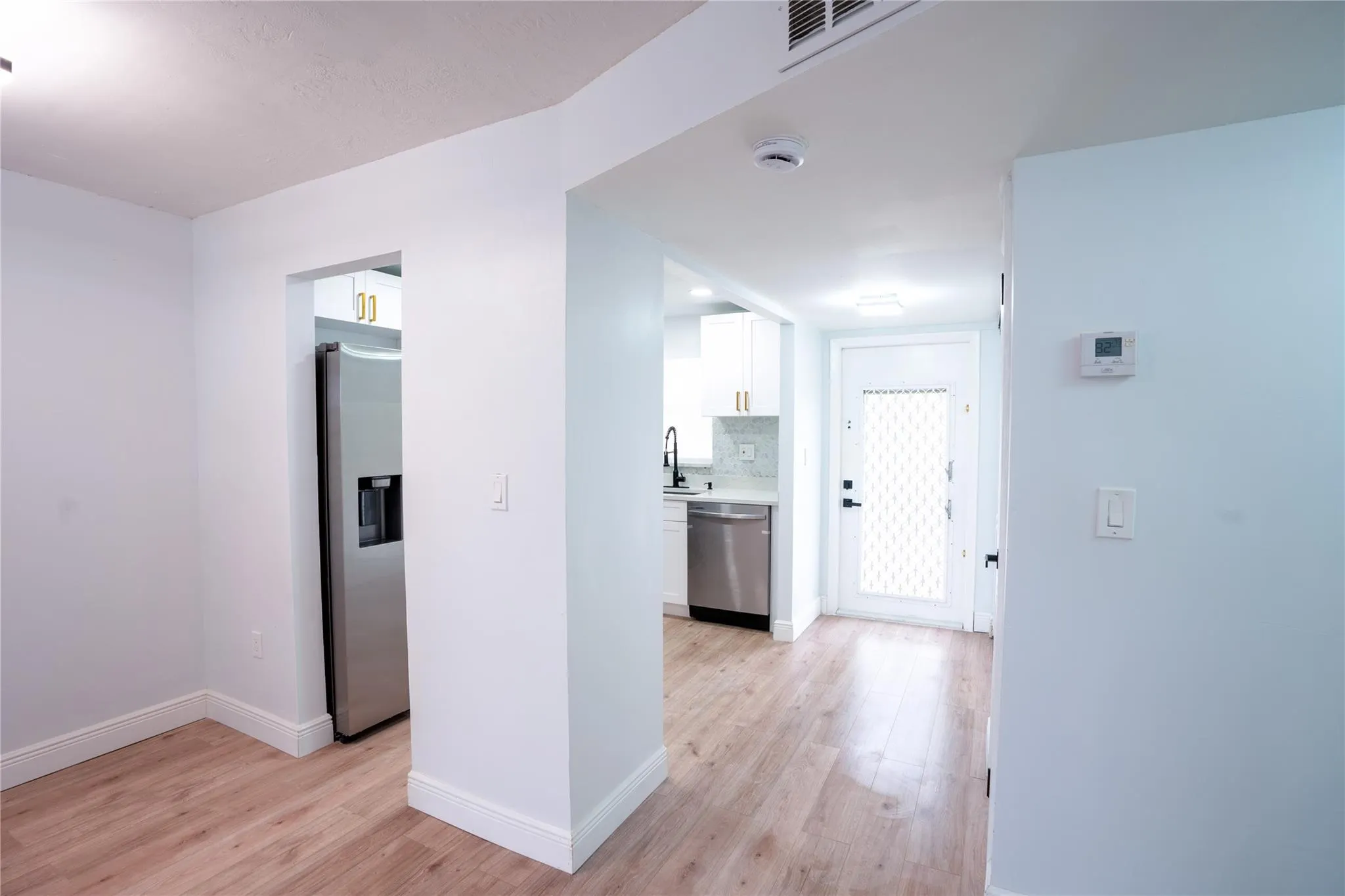 2780 N Pine Island Rd, #211