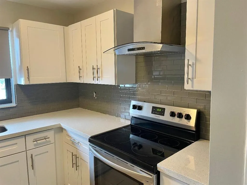 821 N Victoria Park Rd, #7