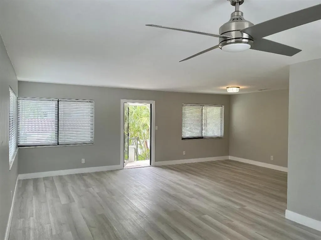 821 N Victoria Park Rd, #7