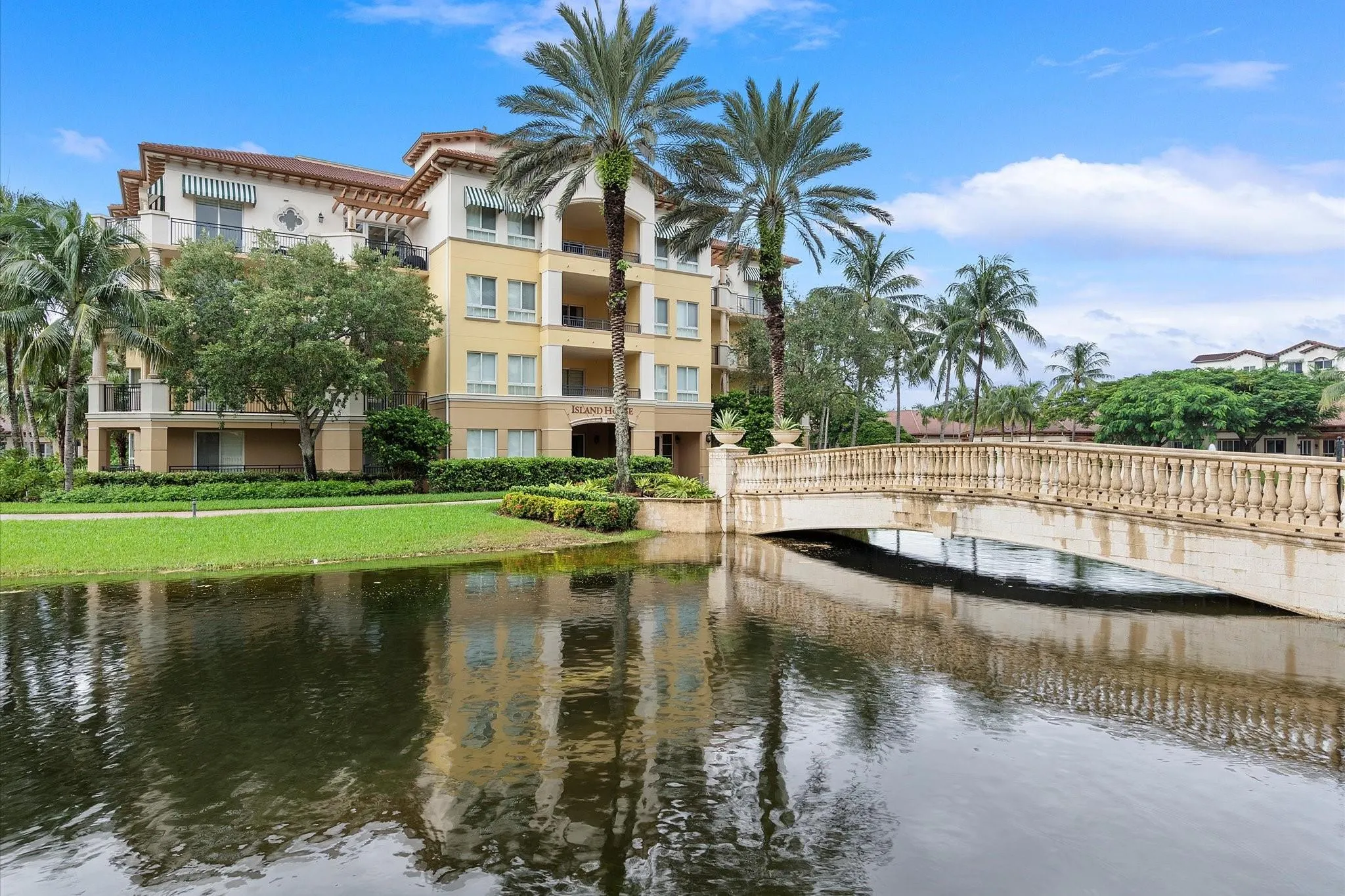 16135 Emerald Estates Dr, #164