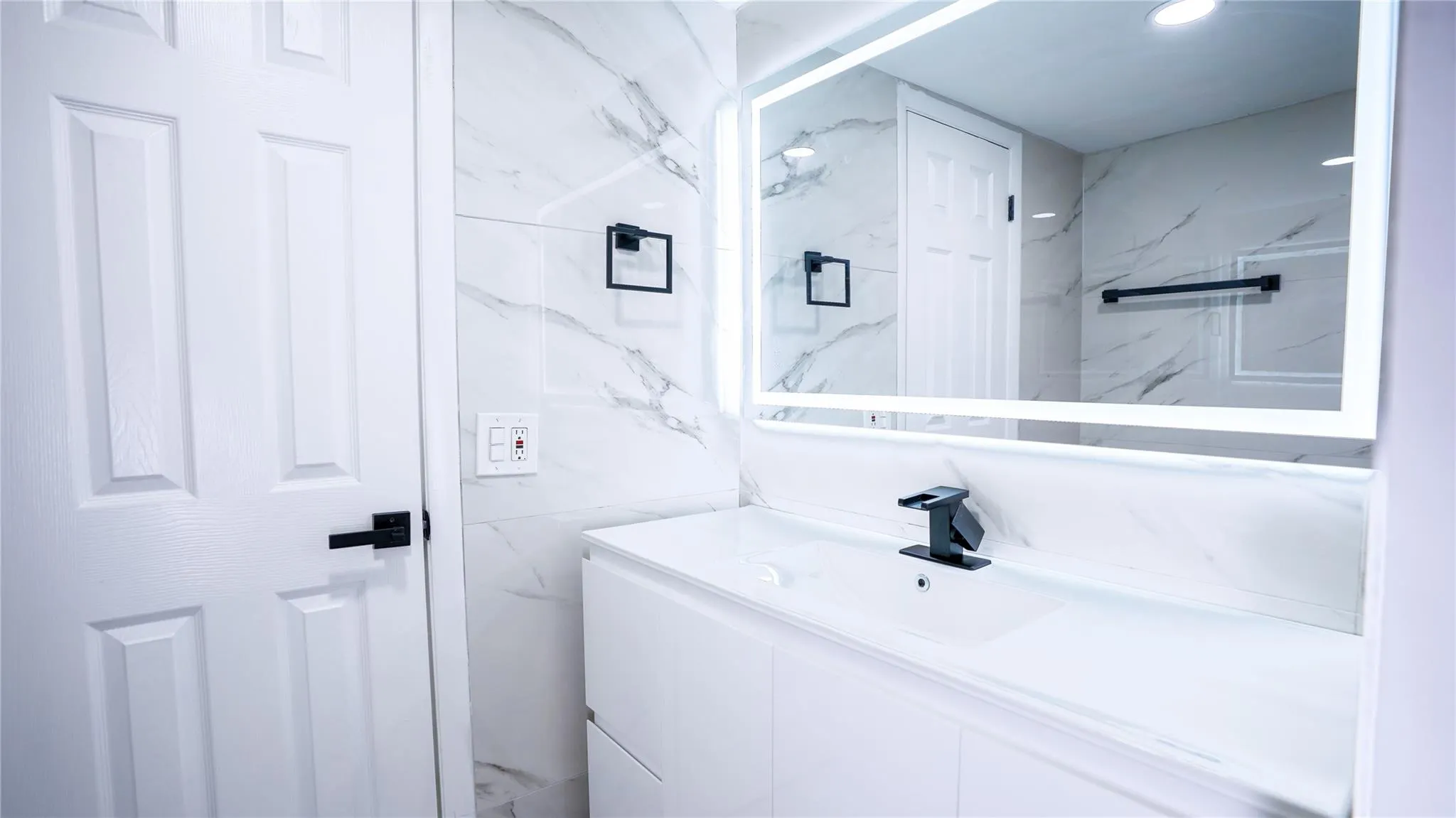 9601 Sunrise Lakes Blvd, #311