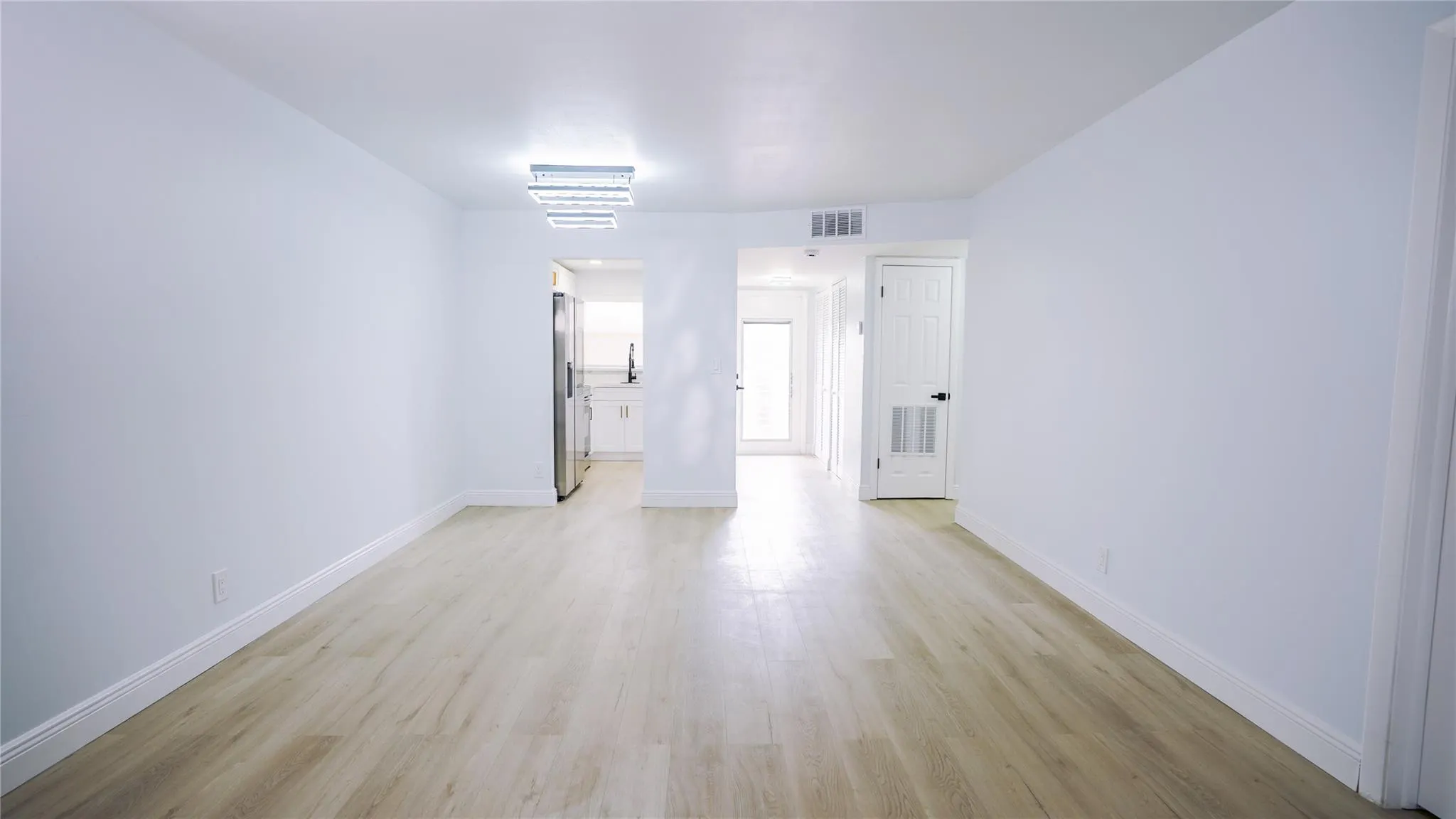 9601 Sunrise Lakes Blvd, #311