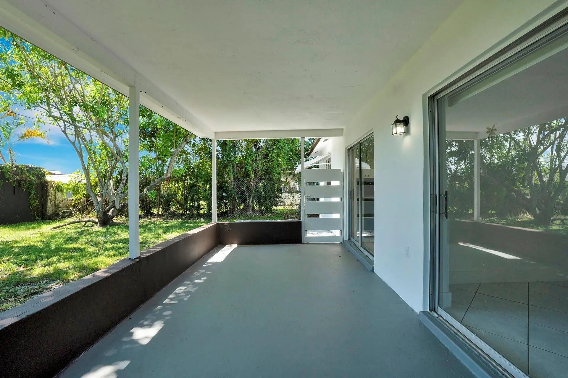 8360 NW 25th Ct