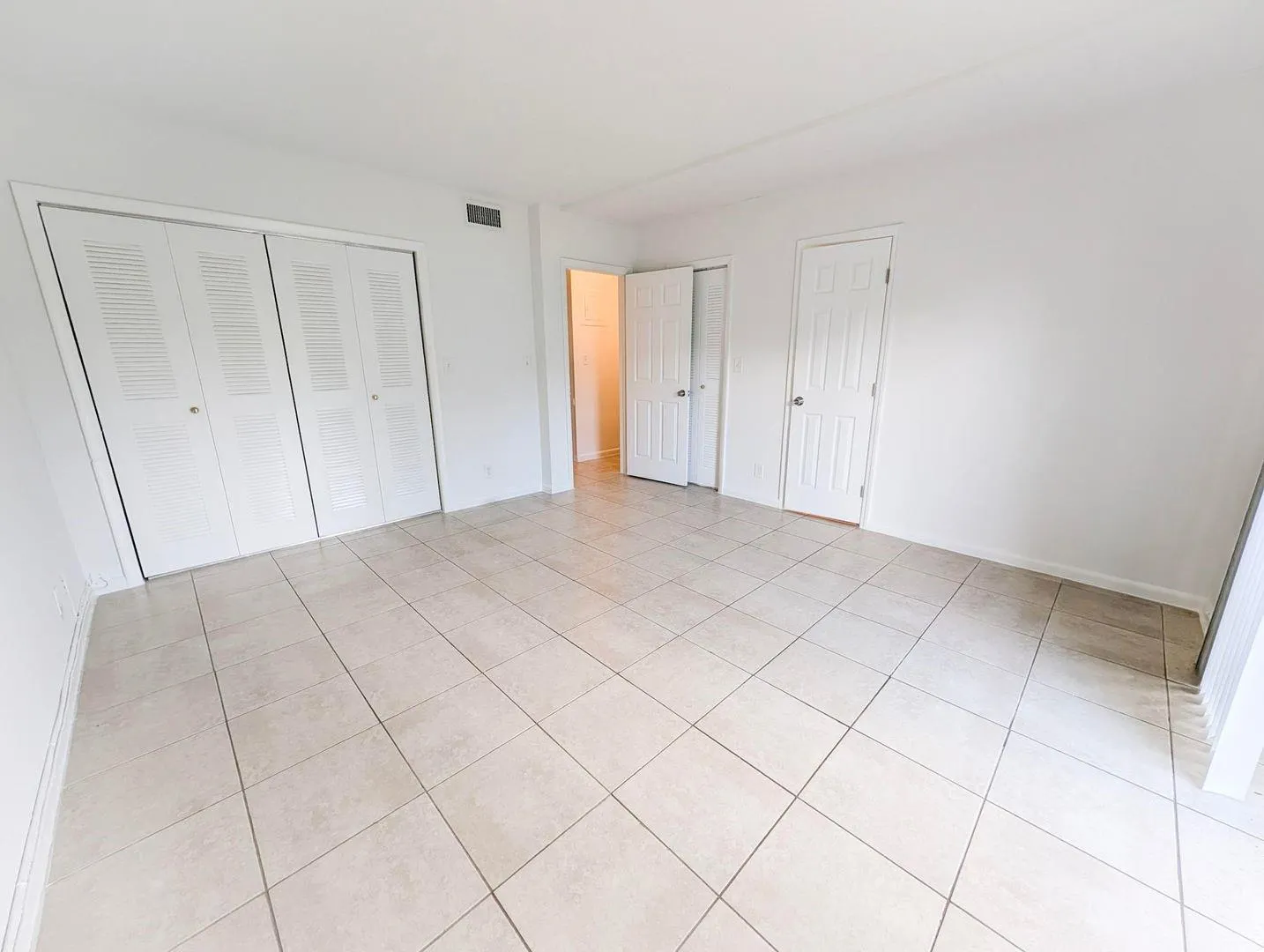 3800 Riverside Dr, #5