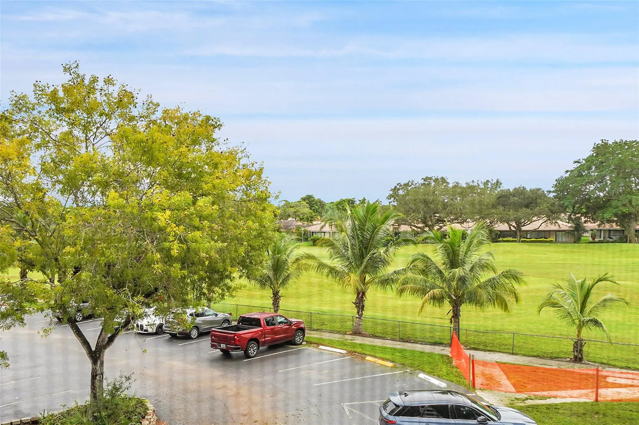 3900 N Hills Dr, #301