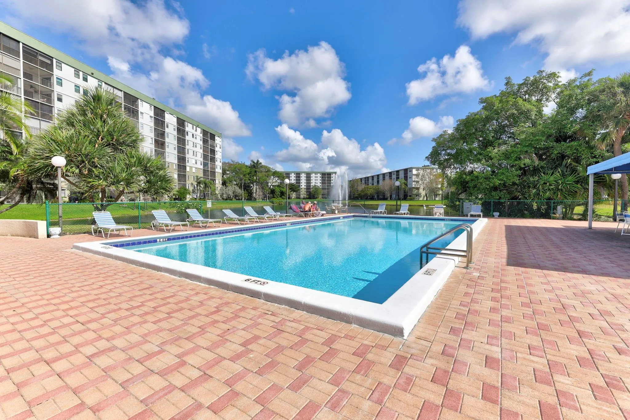 2309 S Cypress Bend Dr, #512C