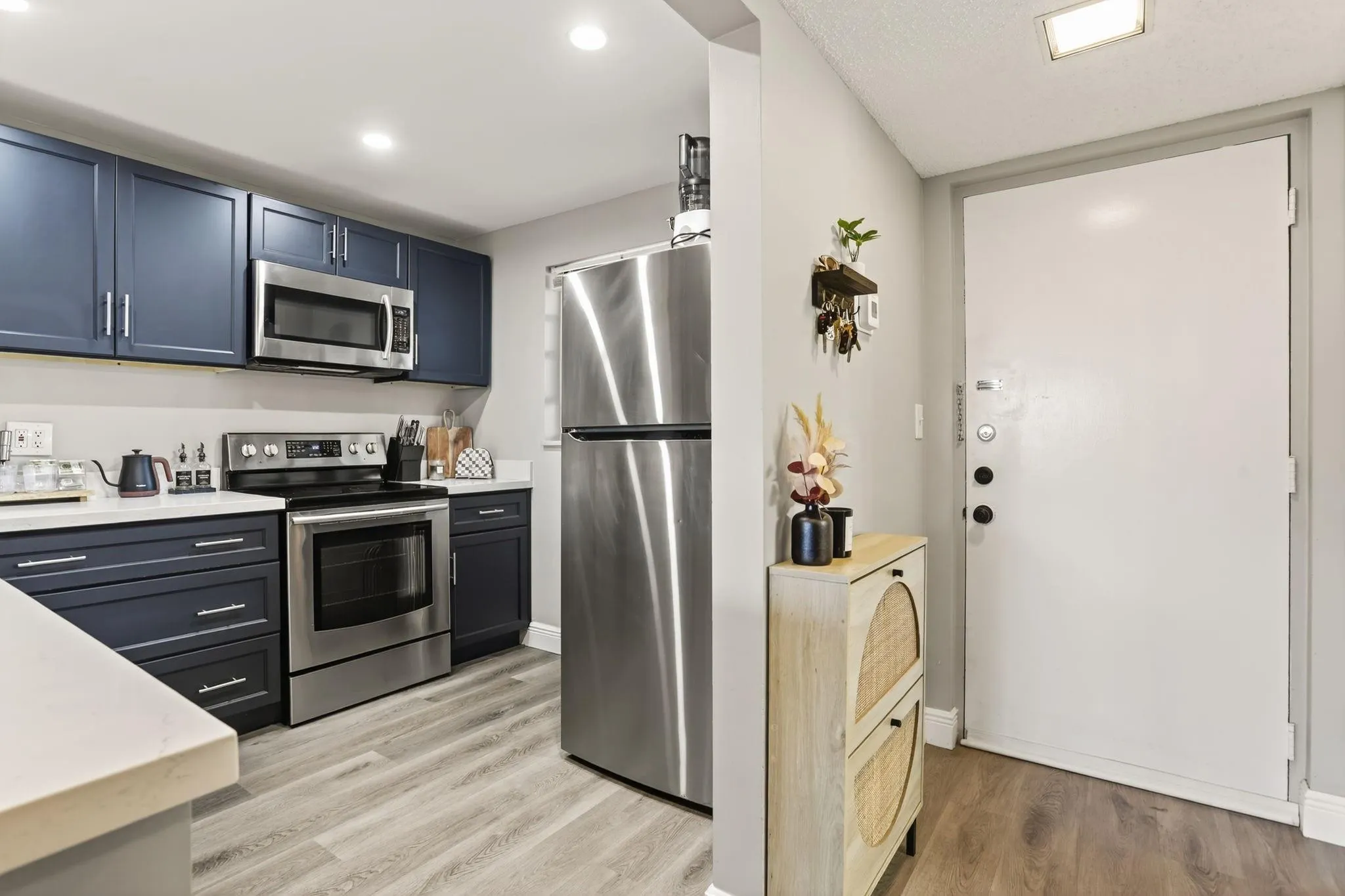 2309 S Cypress Bend Dr, #512C