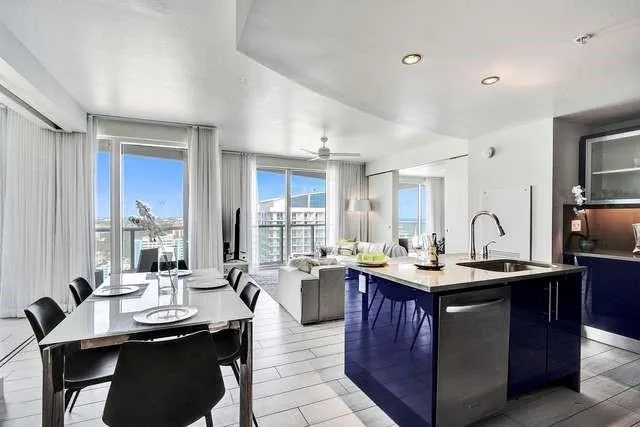 3101 Bayshore, #1806