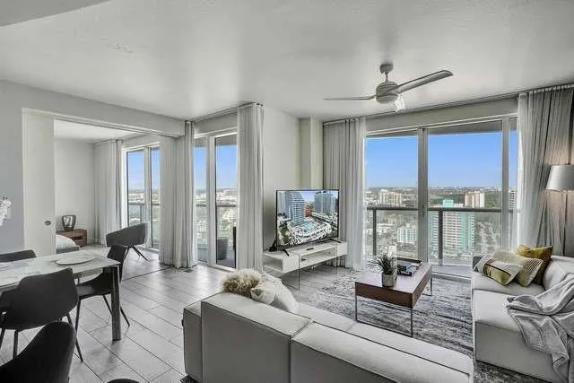 3101 Bayshore, #1806