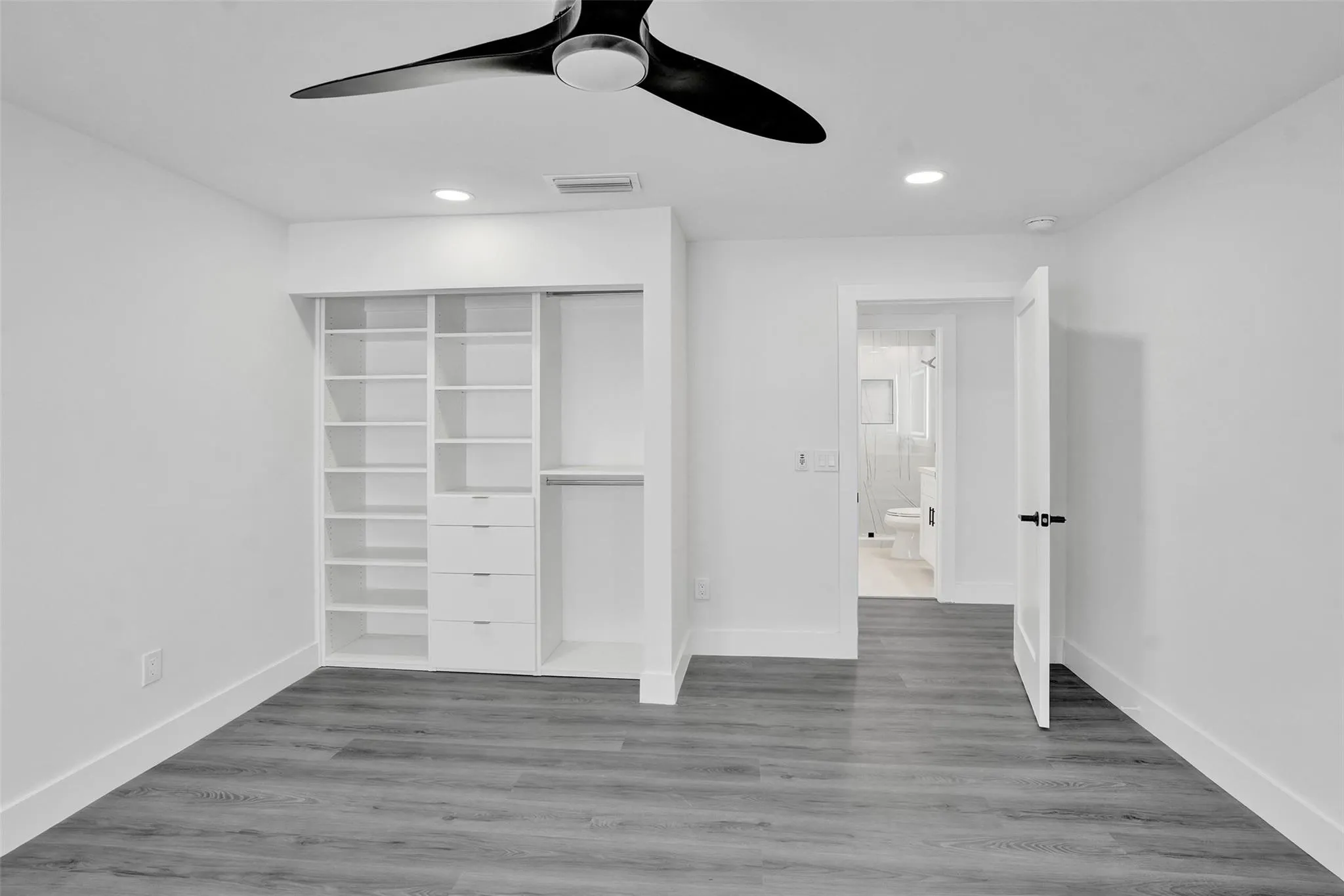 10359 Sunset Bend Dr