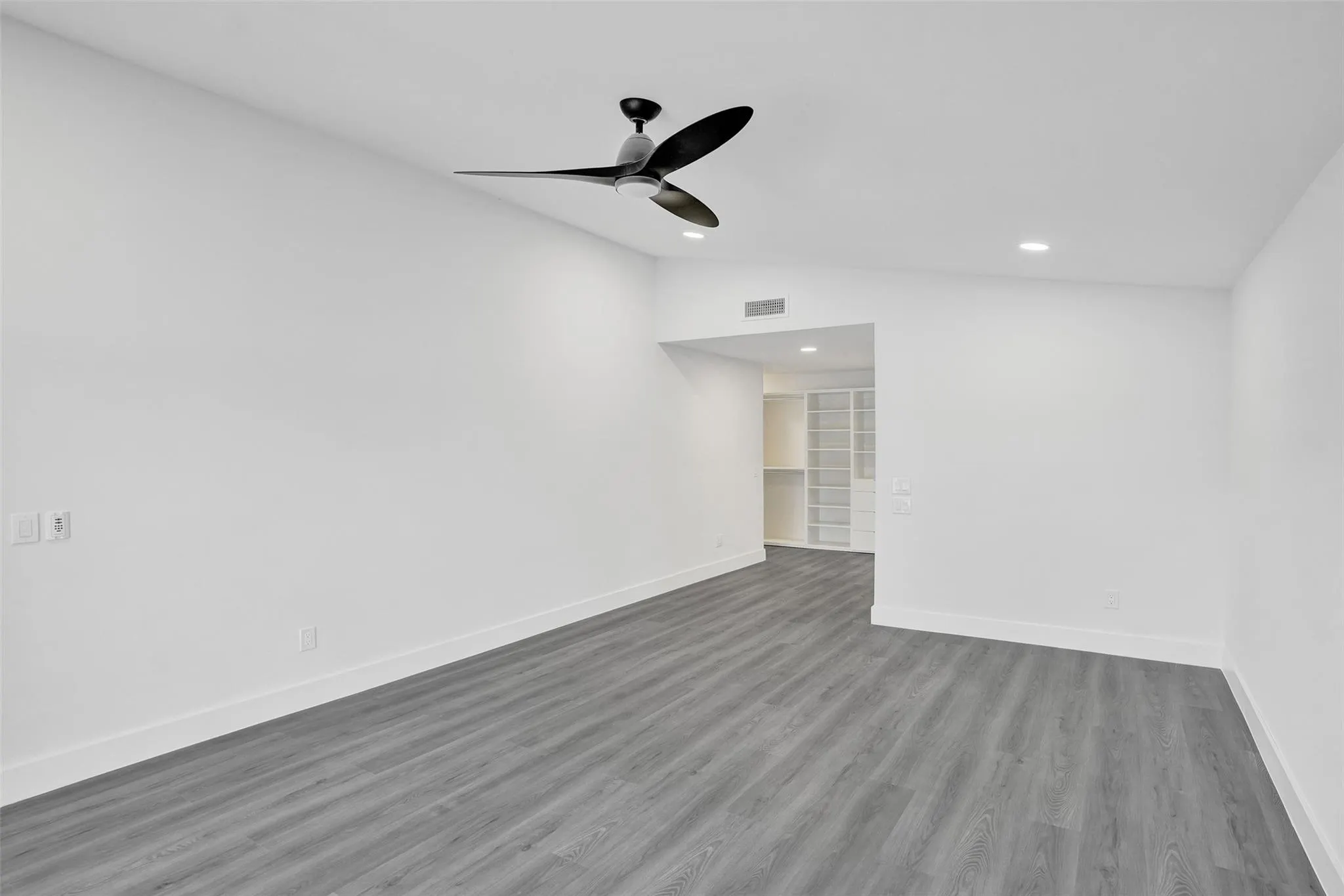 10359 Sunset Bend Dr