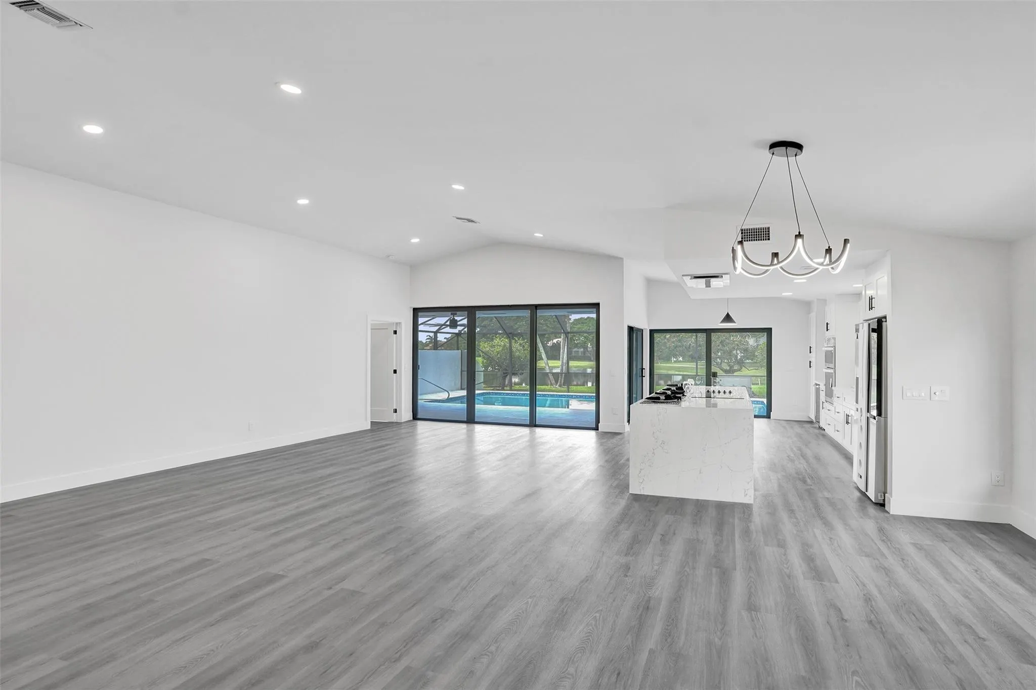10359 Sunset Bend Dr