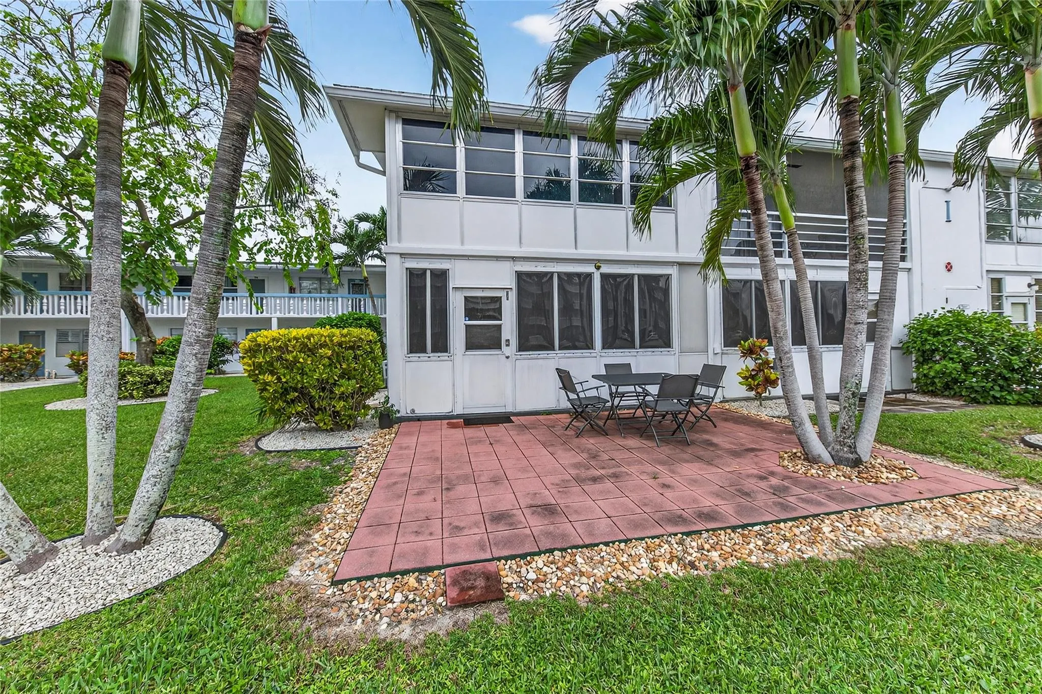125 Newport I, #125