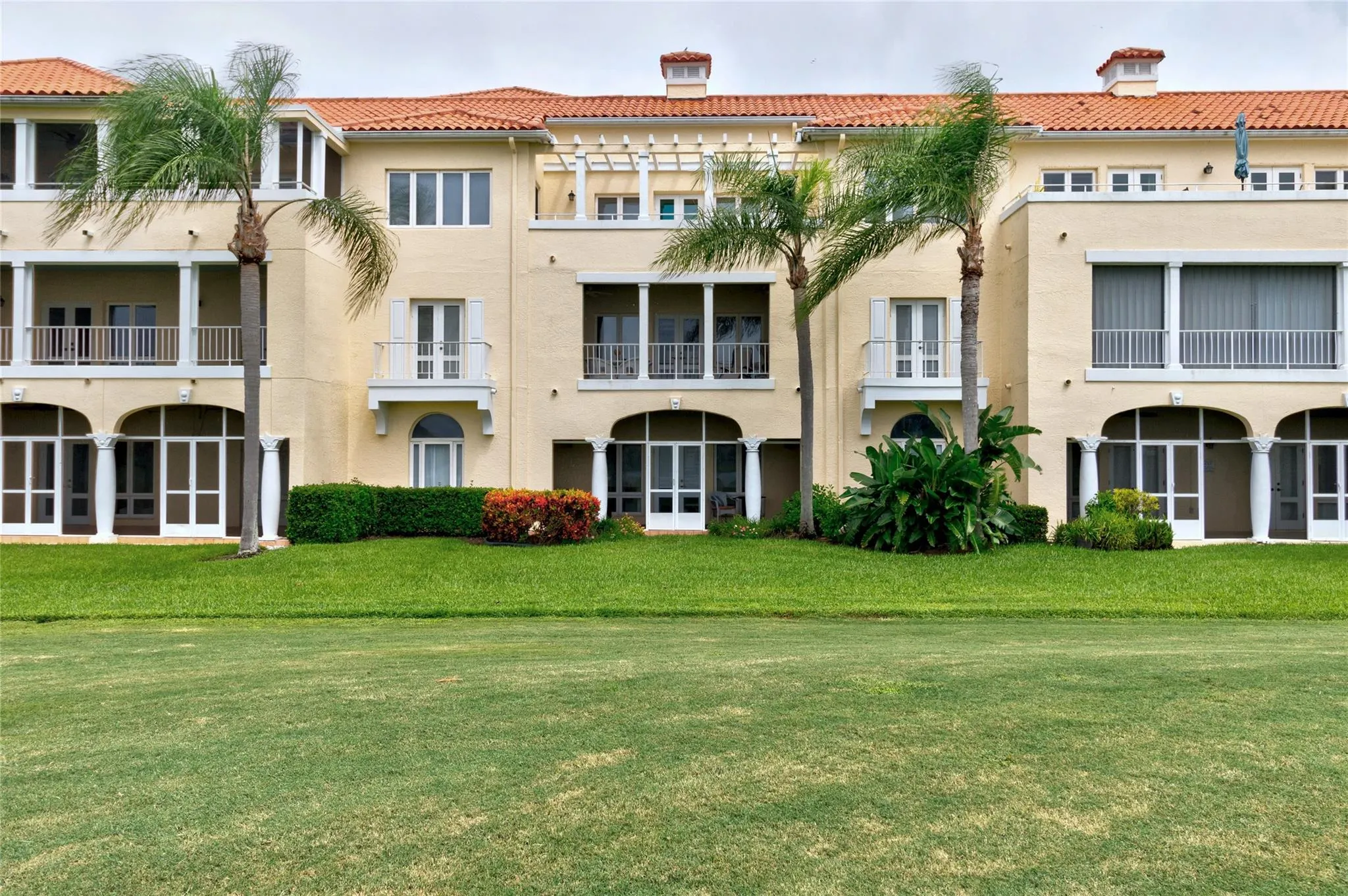 5045 Harmony Cir, #205