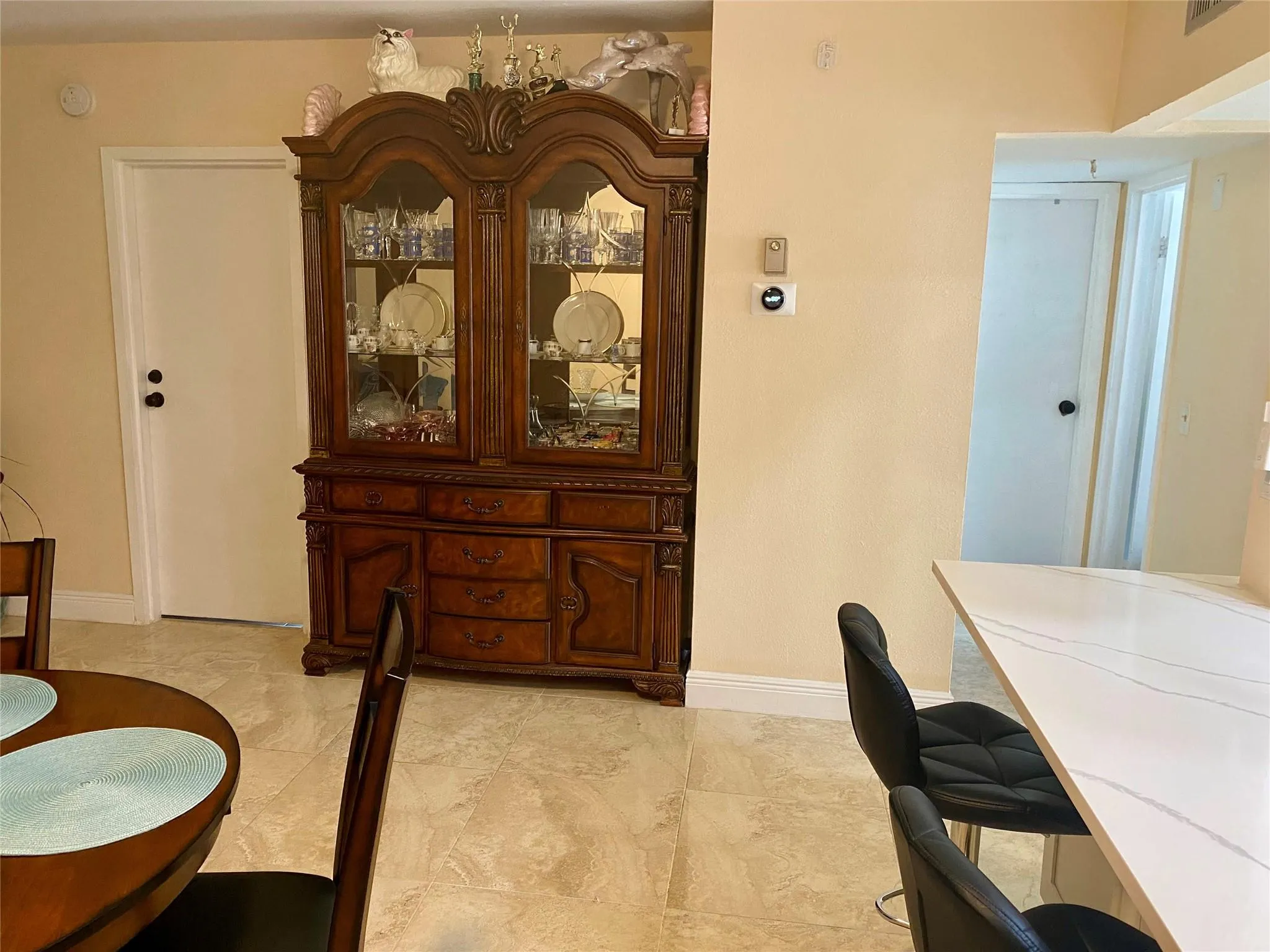 1005 Country Club Dr