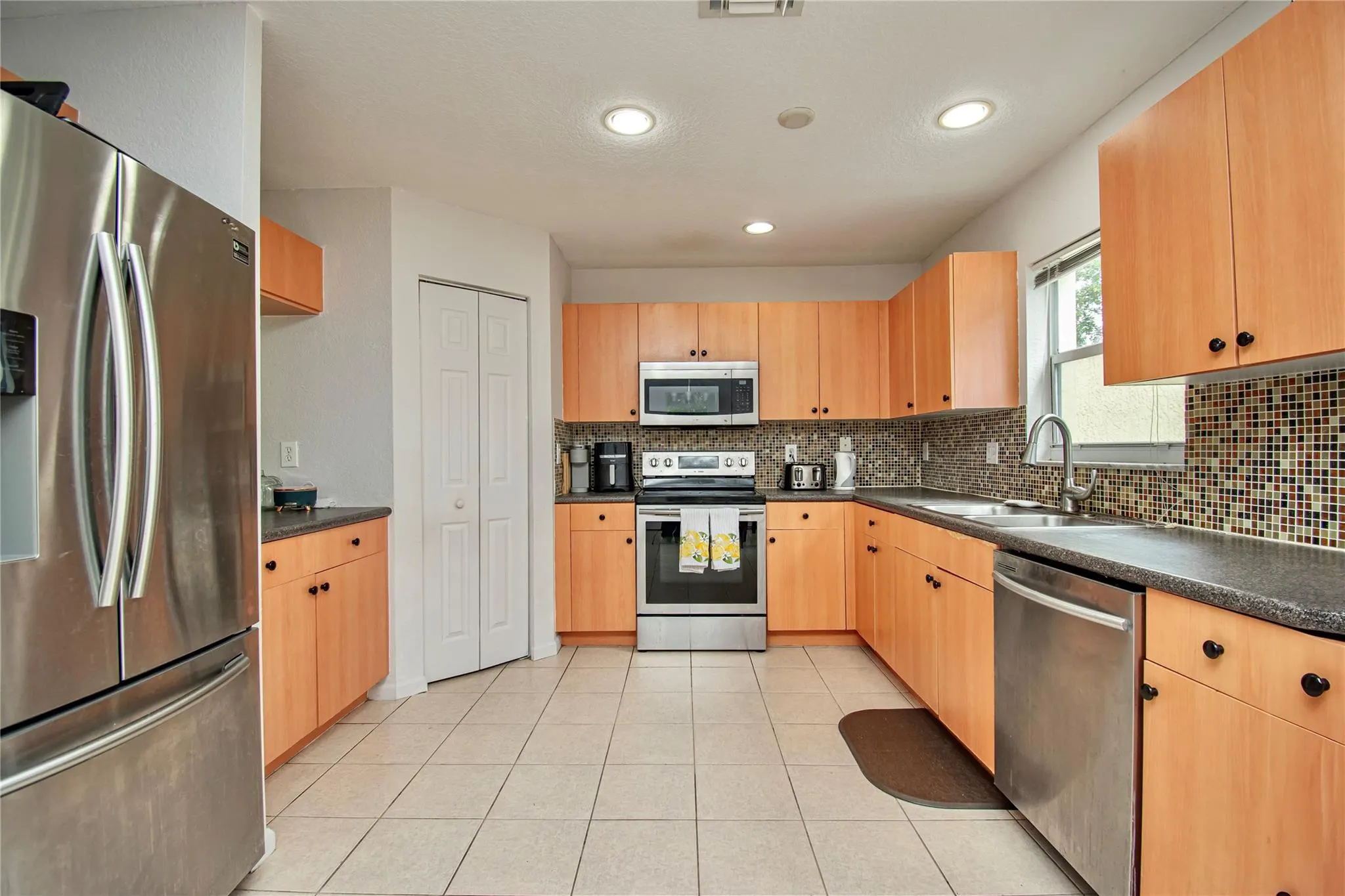 1055 Imperial Lake Rd