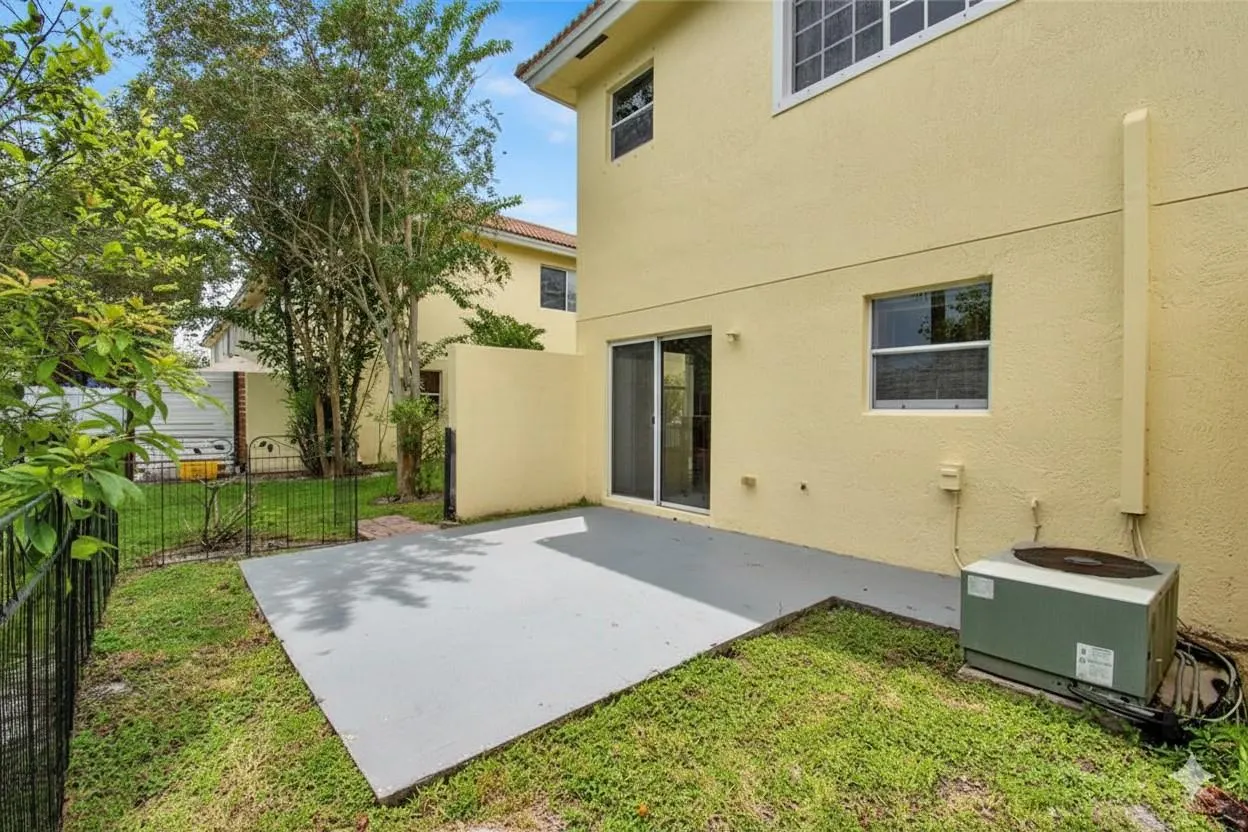 1055 Imperial Lake Rd