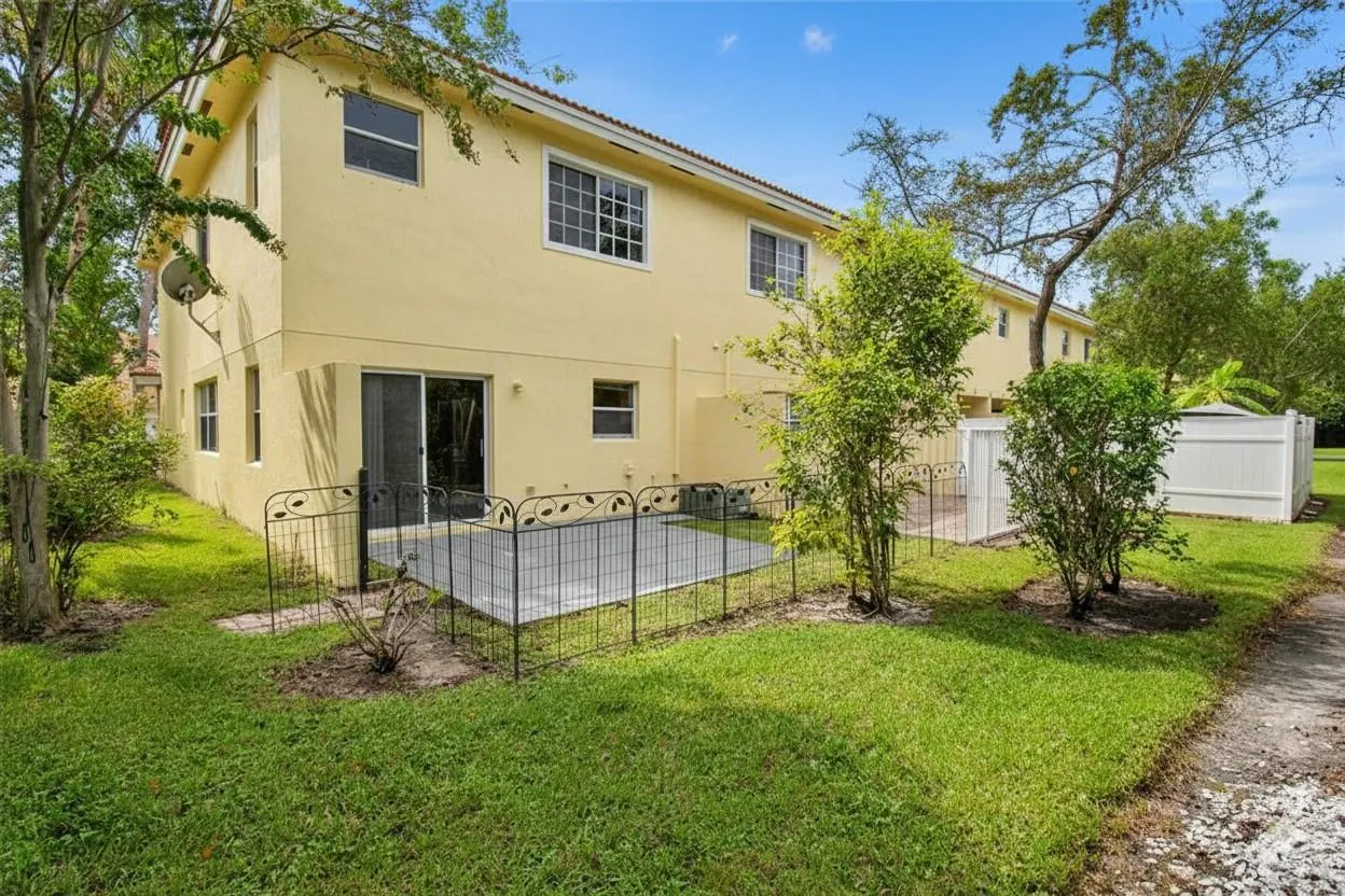 1055 Imperial Lake Rd