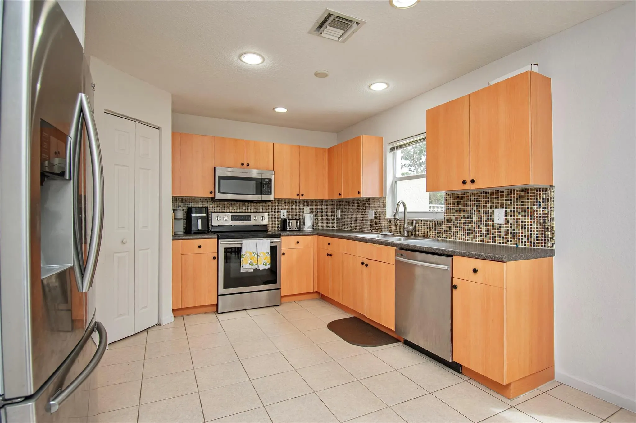 1055 Imperial Lake Rd