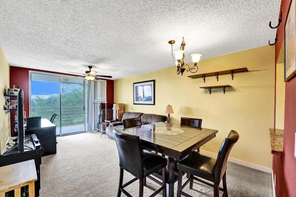 9230 Lagoon Pl, #406