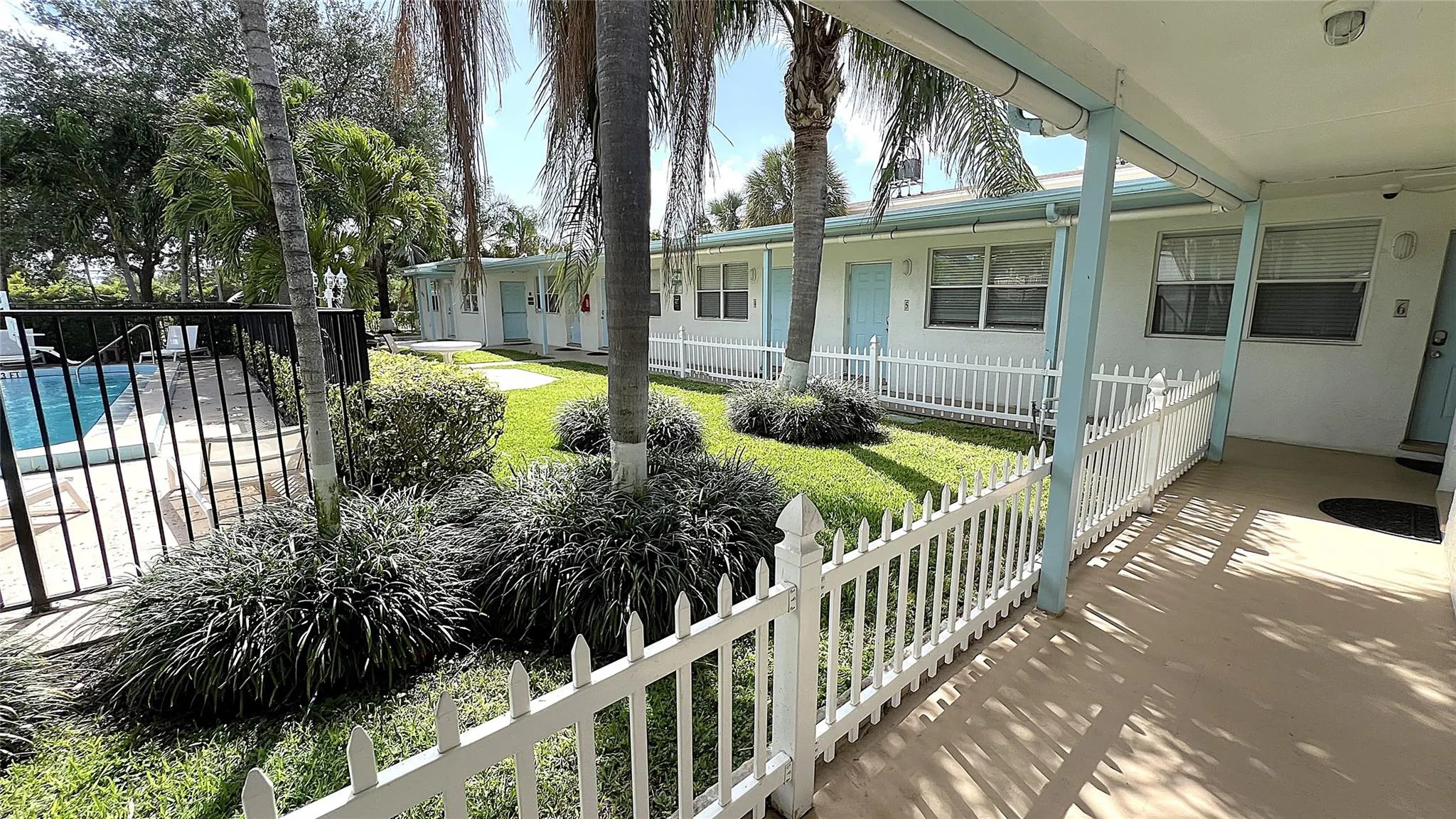 1601 S Federal Hwy, #6