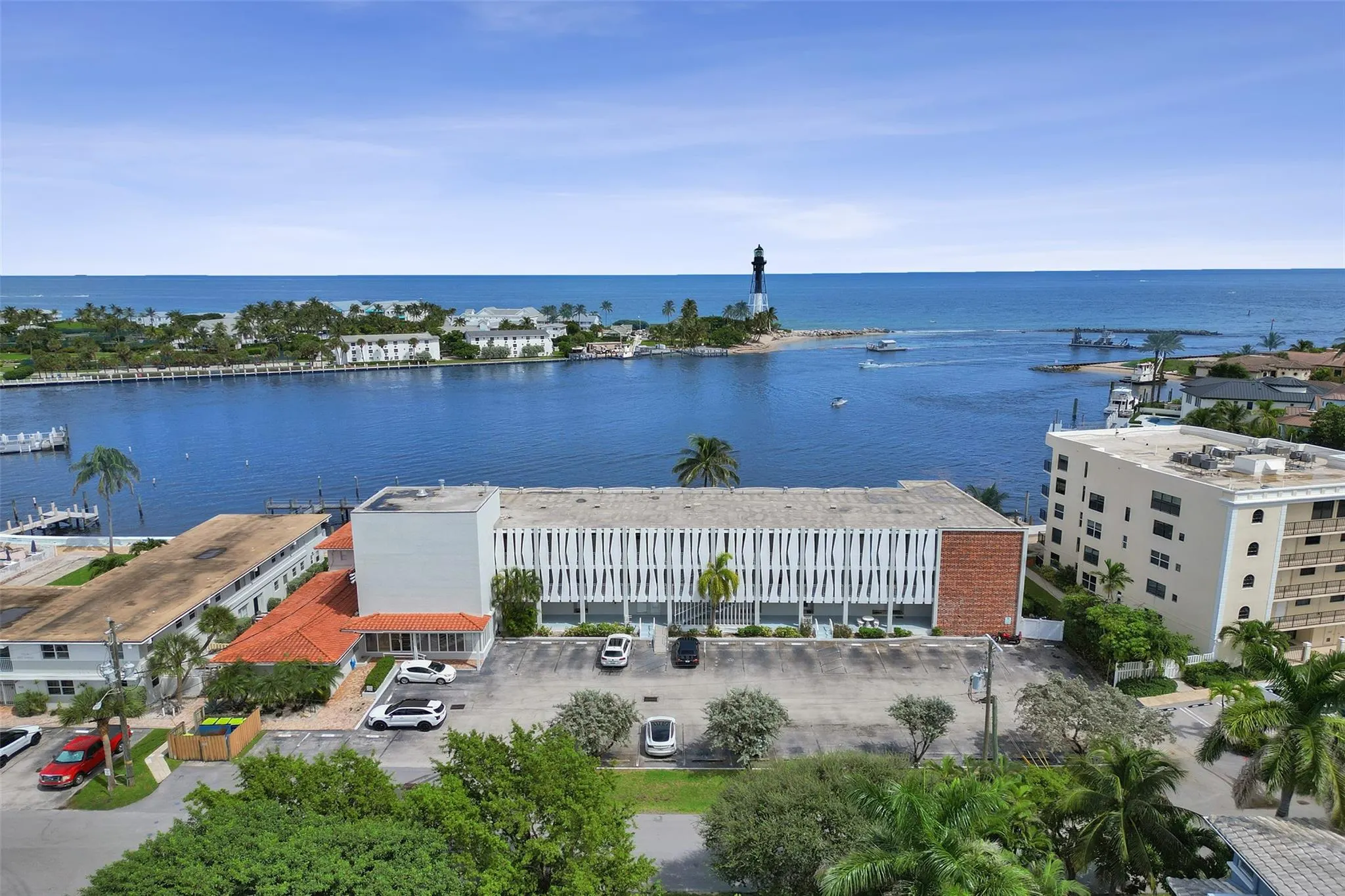 2508 Bay Dr, #303