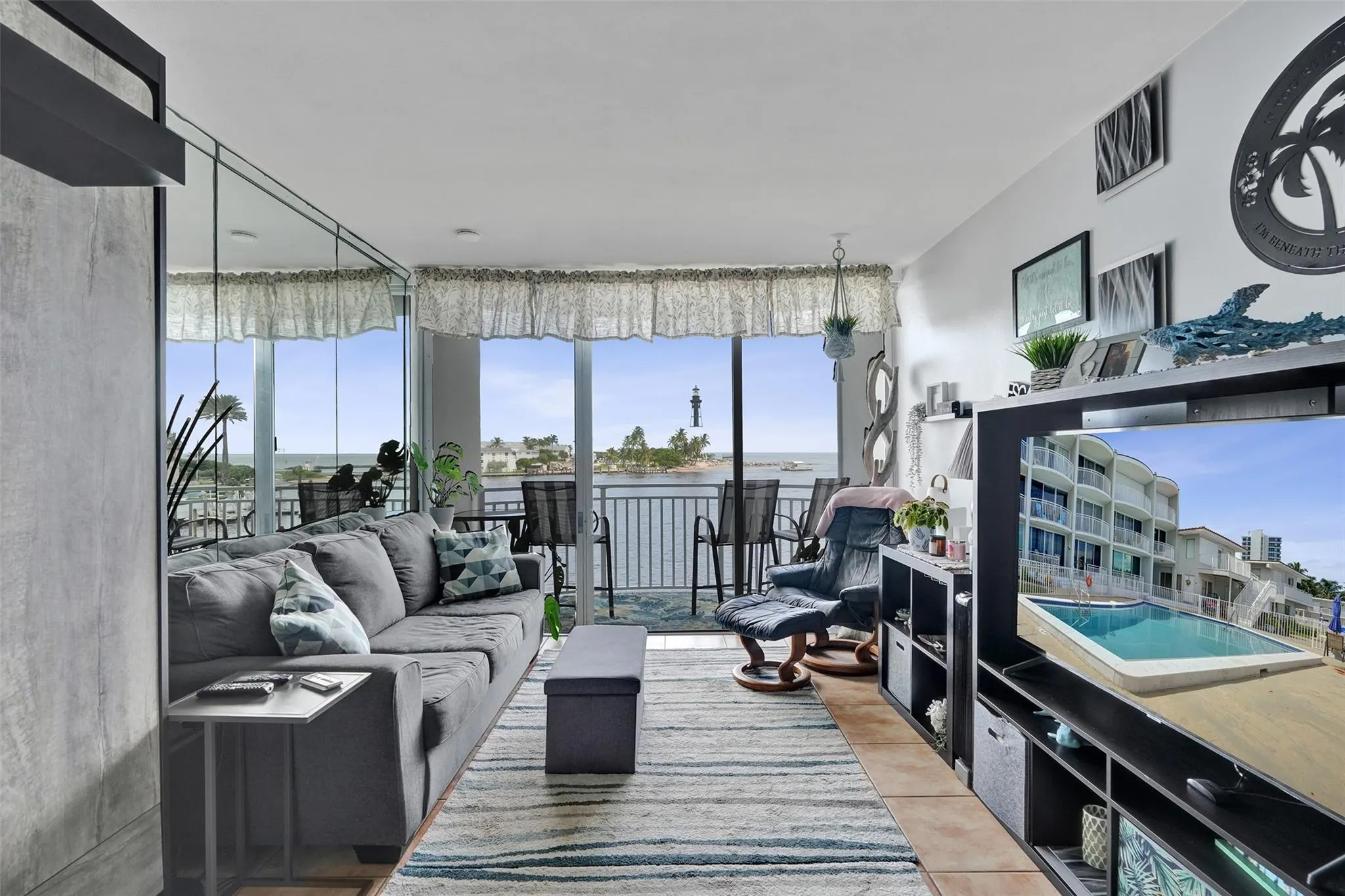 2508 Bay Dr, #303