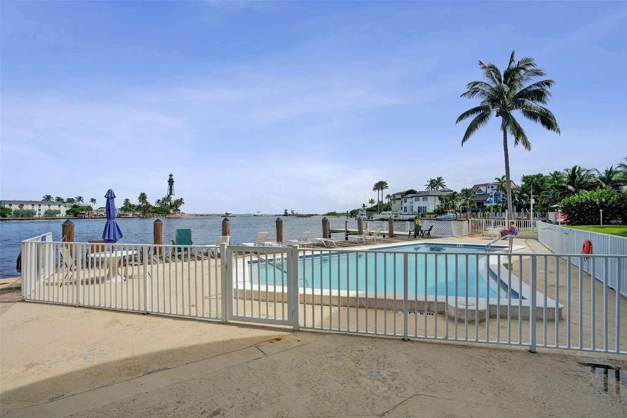 2508 Bay Dr, #303