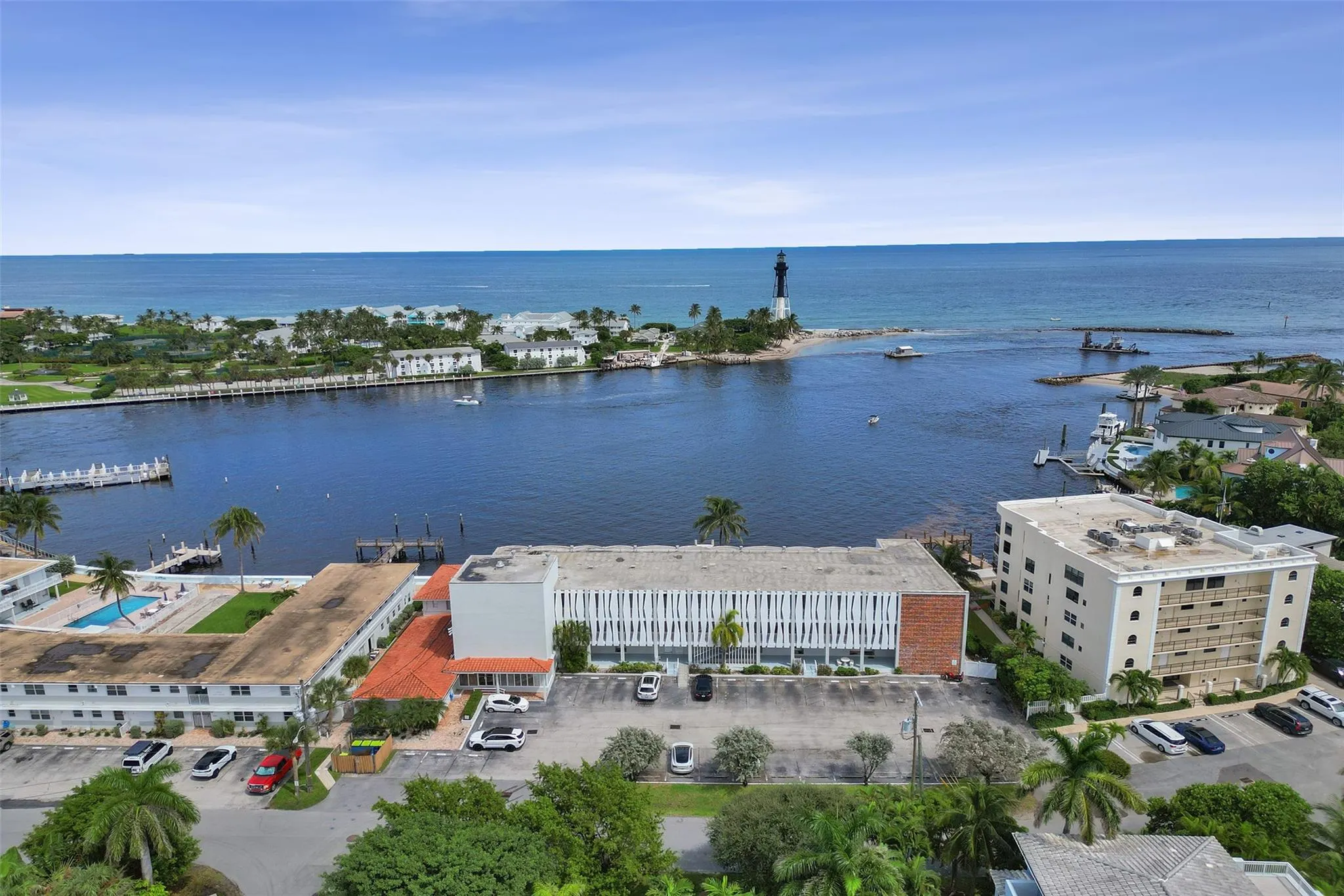 2508 Bay Dr, #303