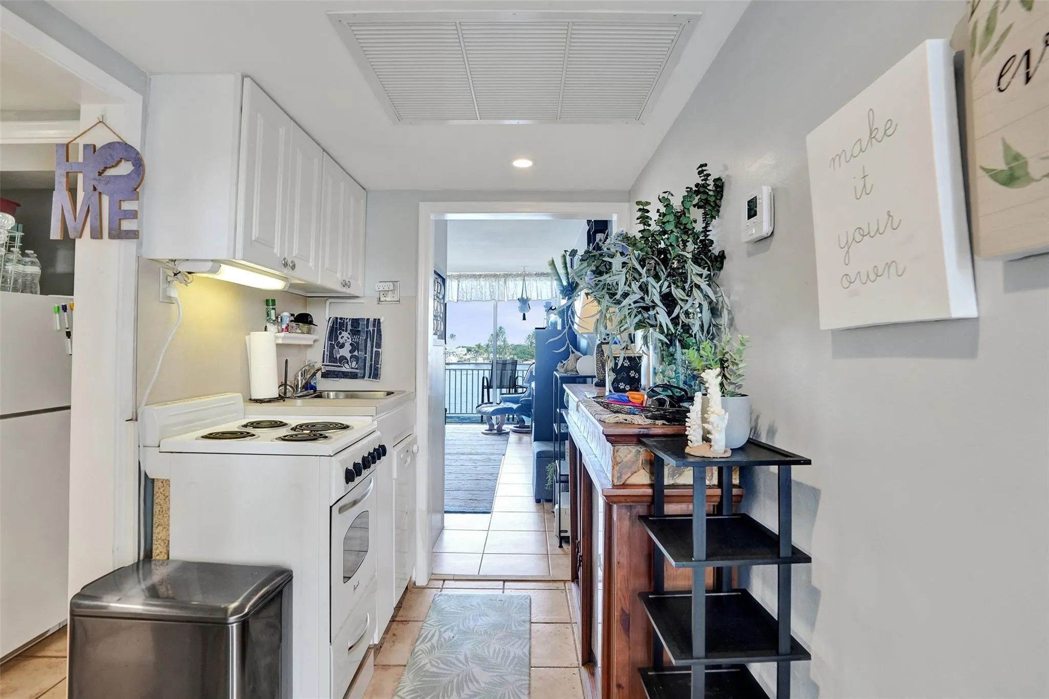 2508 Bay Dr, #303