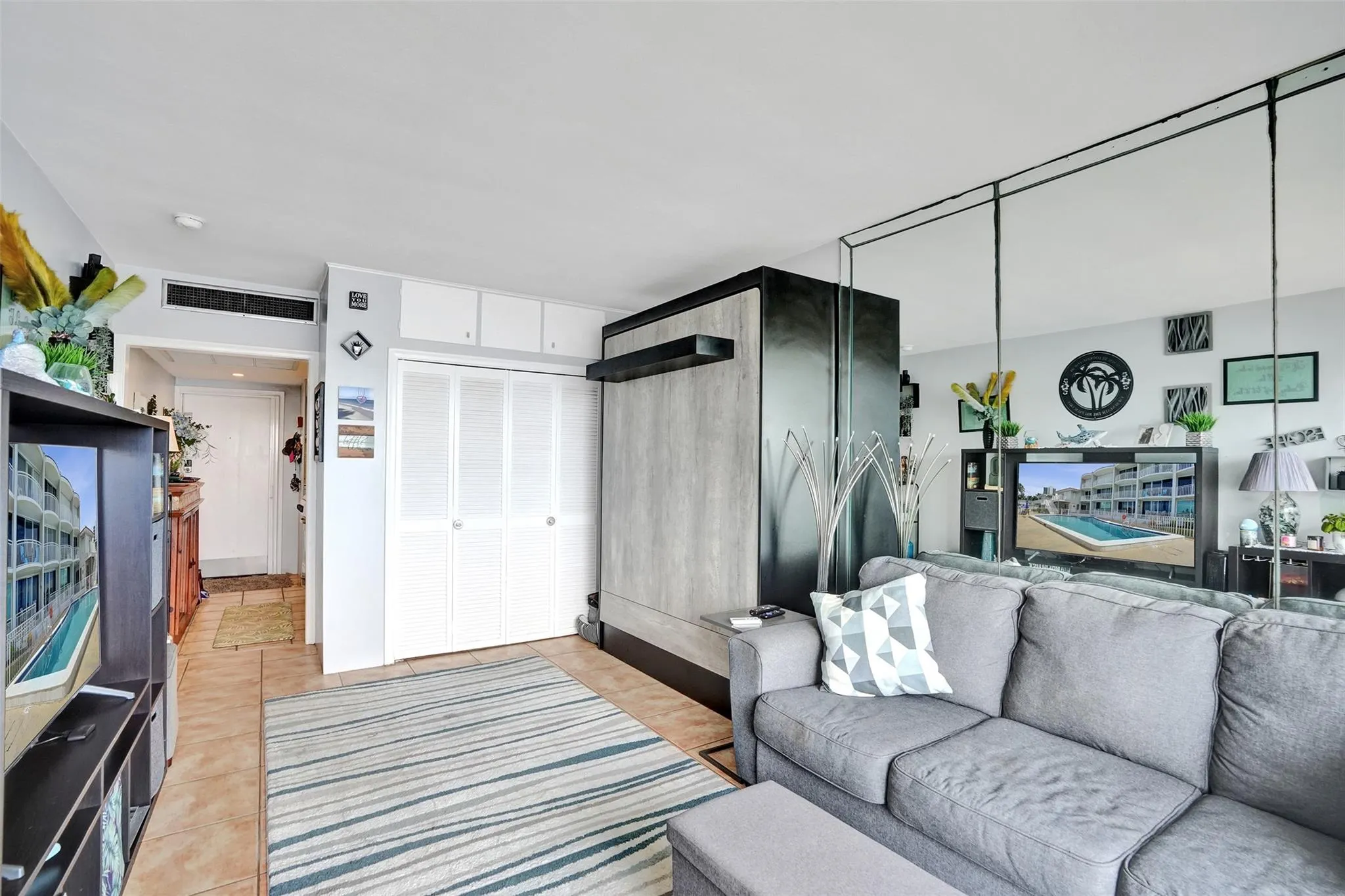 2508 Bay Dr, #303
