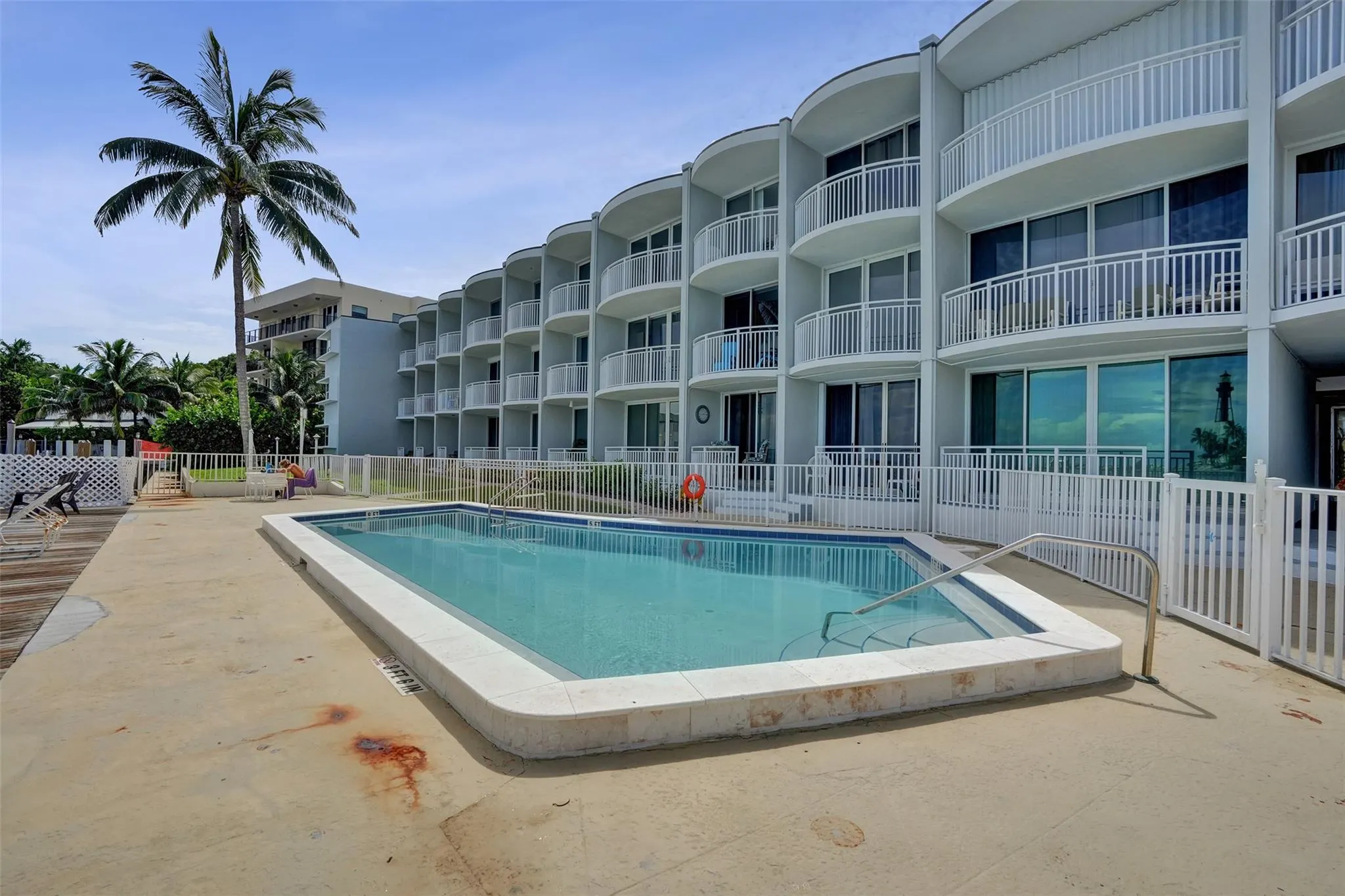 2508 Bay Dr, #303