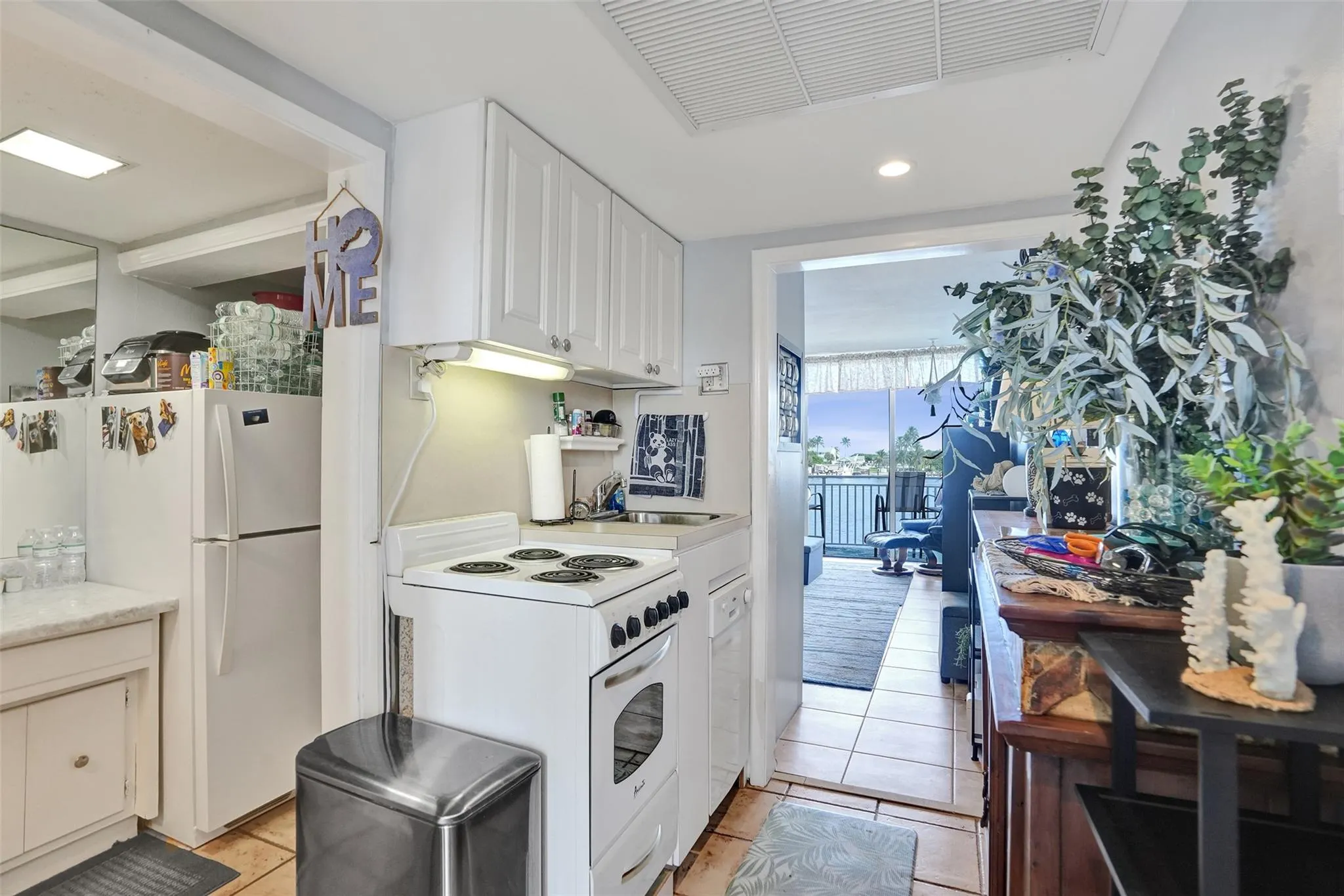 2508 Bay Dr, #303