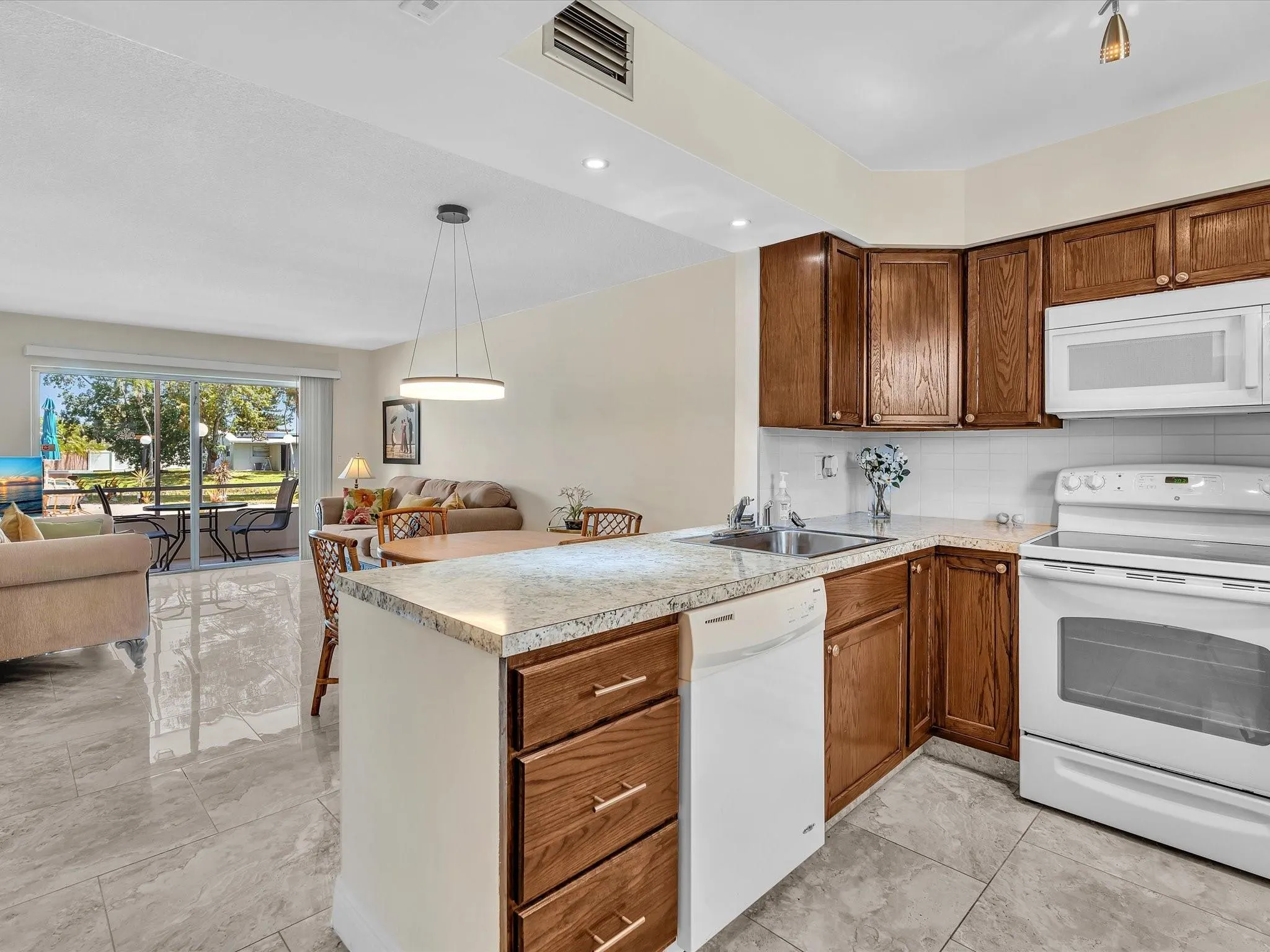 2801 NW 47th Ter, #106