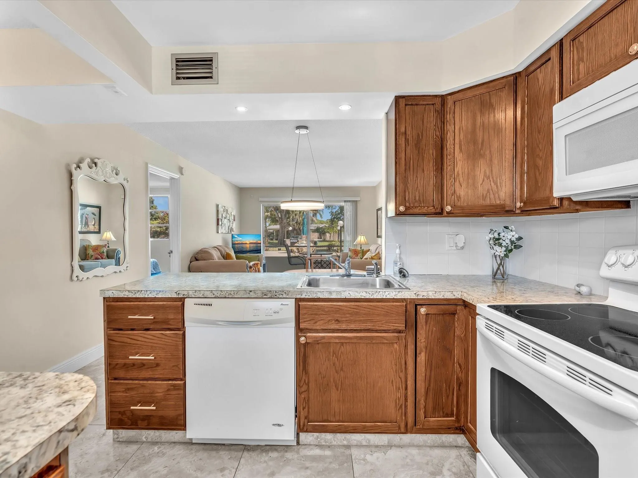 2801 NW 47th Ter, #106