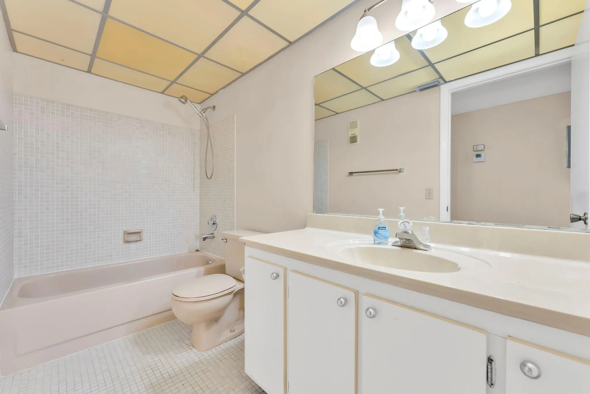 9947 N Belfort Cir, #114