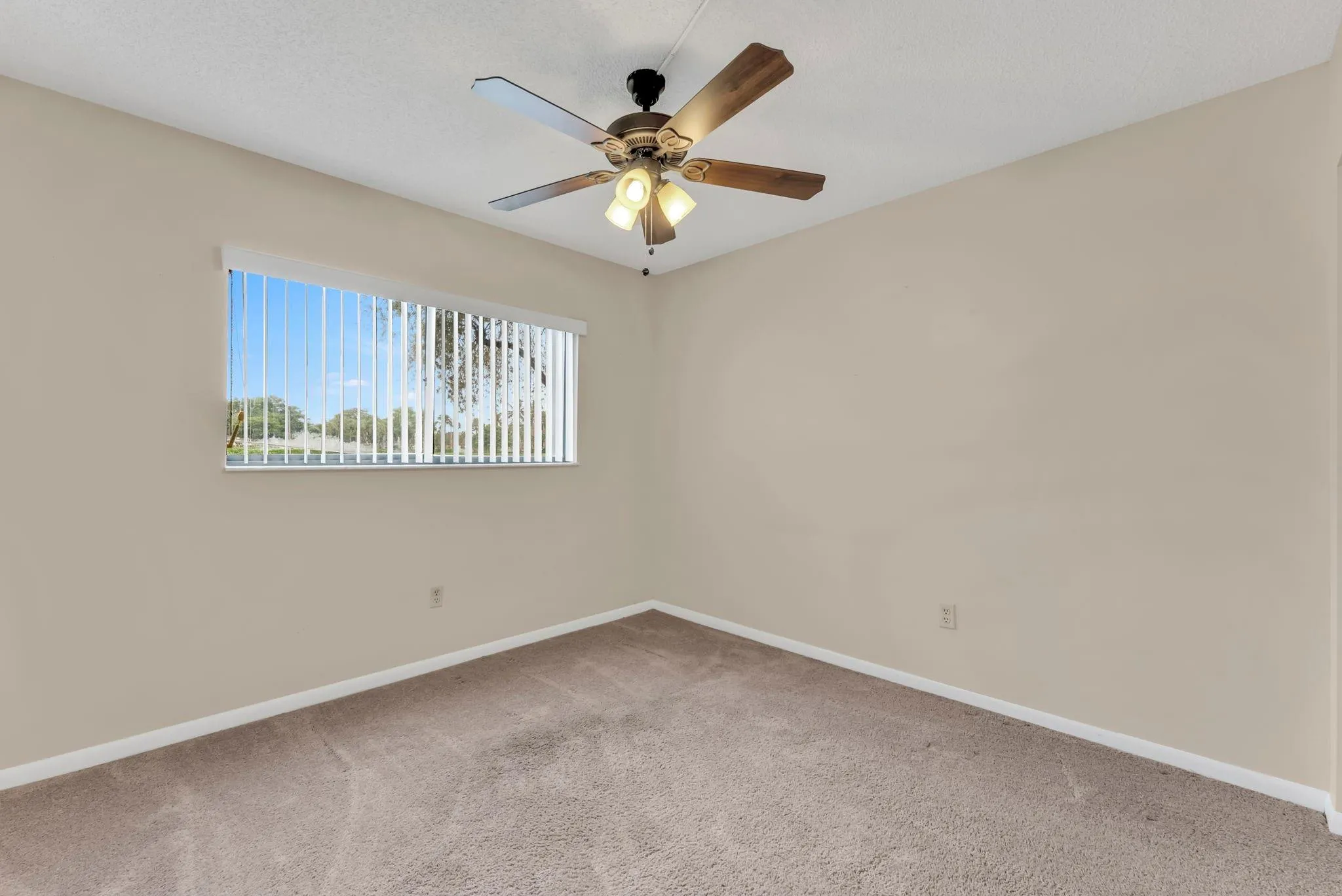 9947 N Belfort Cir, #114