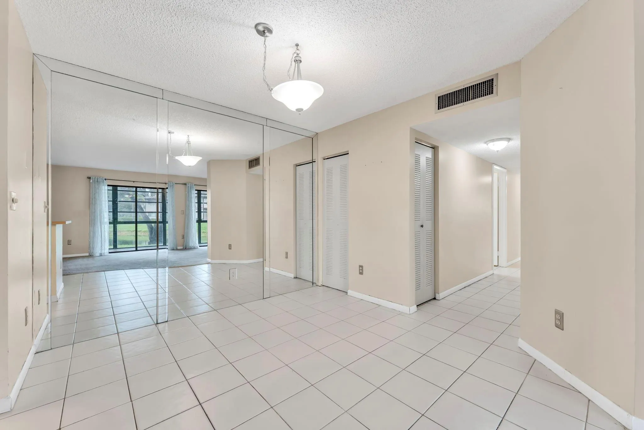 9947 N Belfort Cir, #114