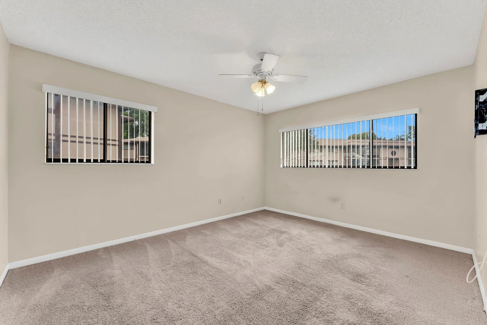 9947 N Belfort Cir, #114
