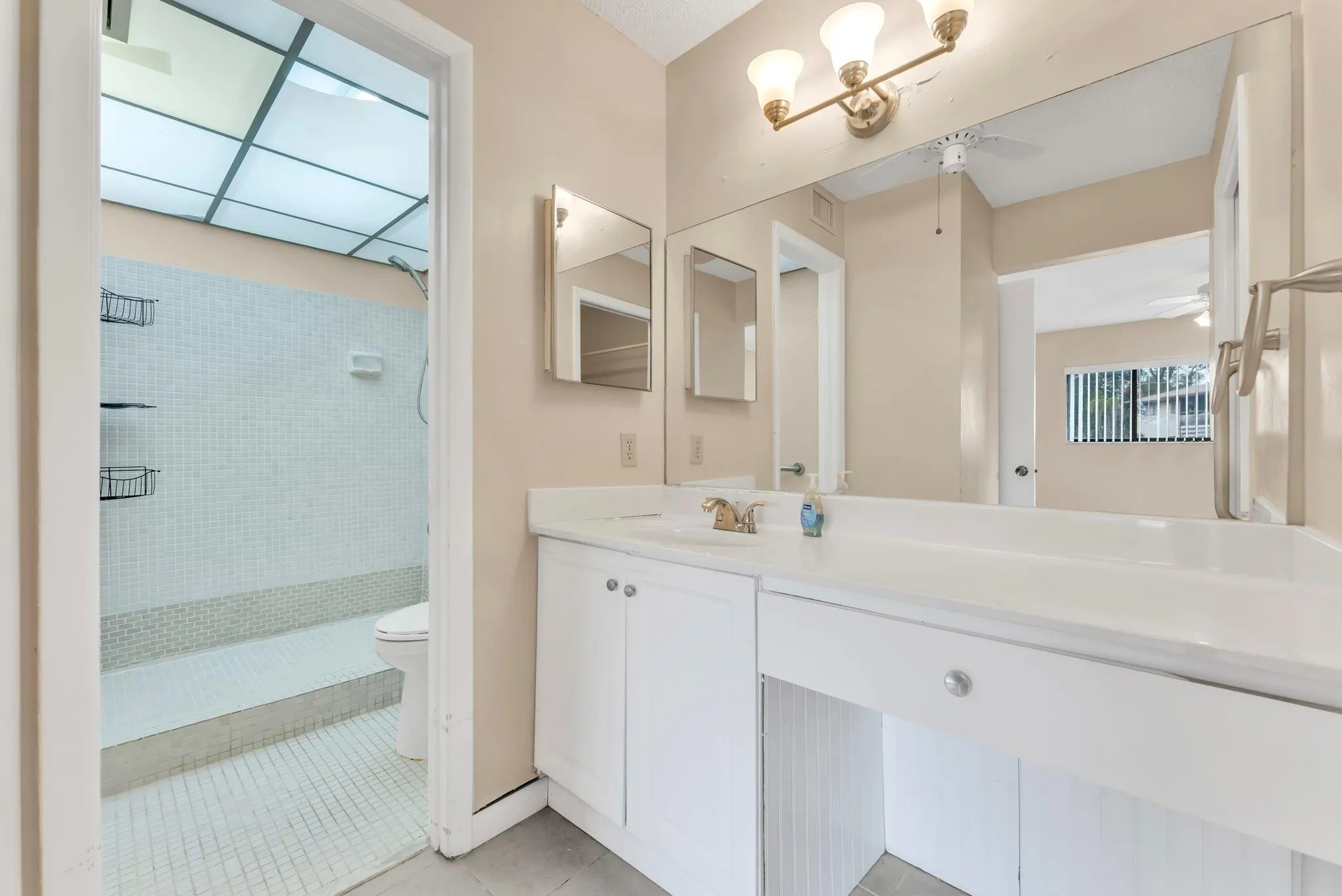 9947 N Belfort Cir, #114
