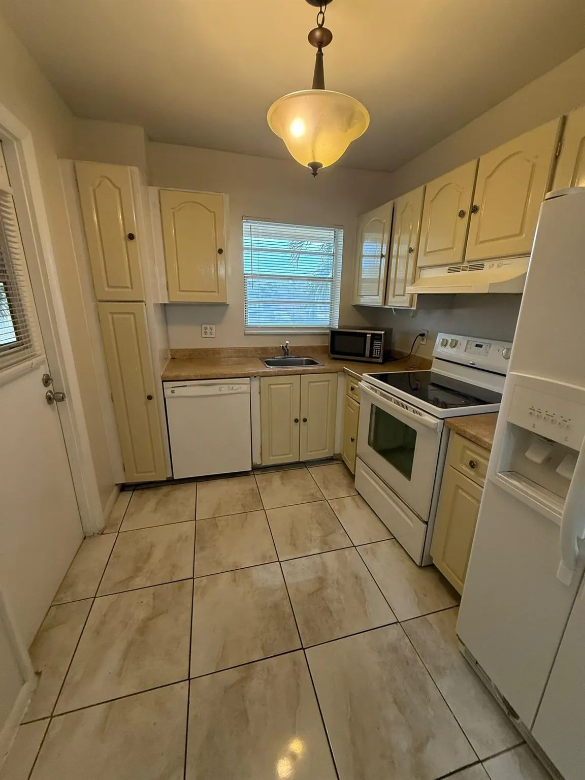 2060 NW 81st Ave, #326