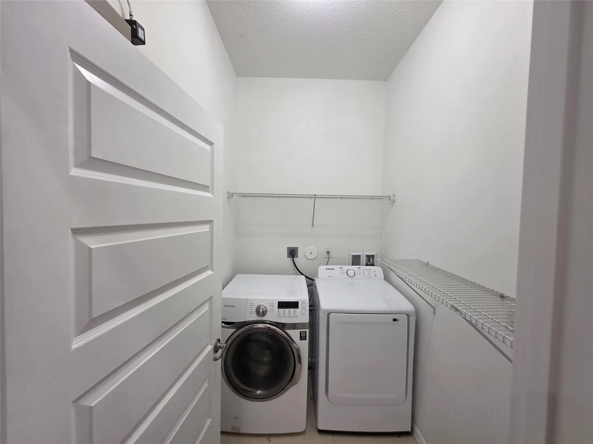 19117 NE 8th Ct