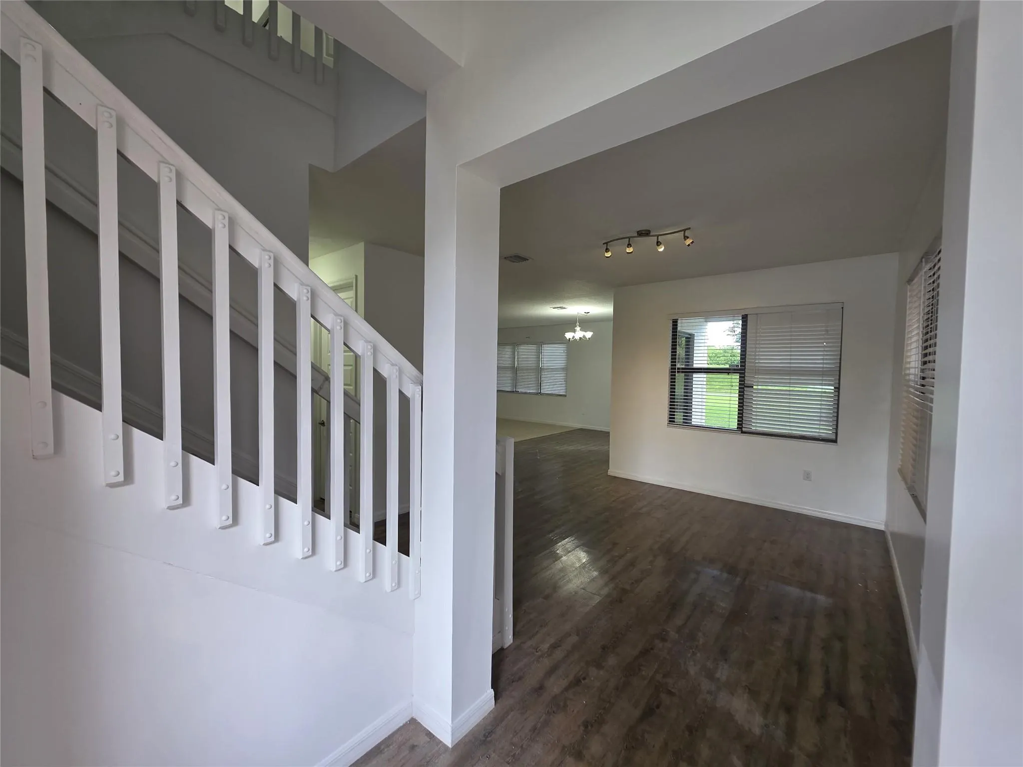 19117 NE 8th Ct
