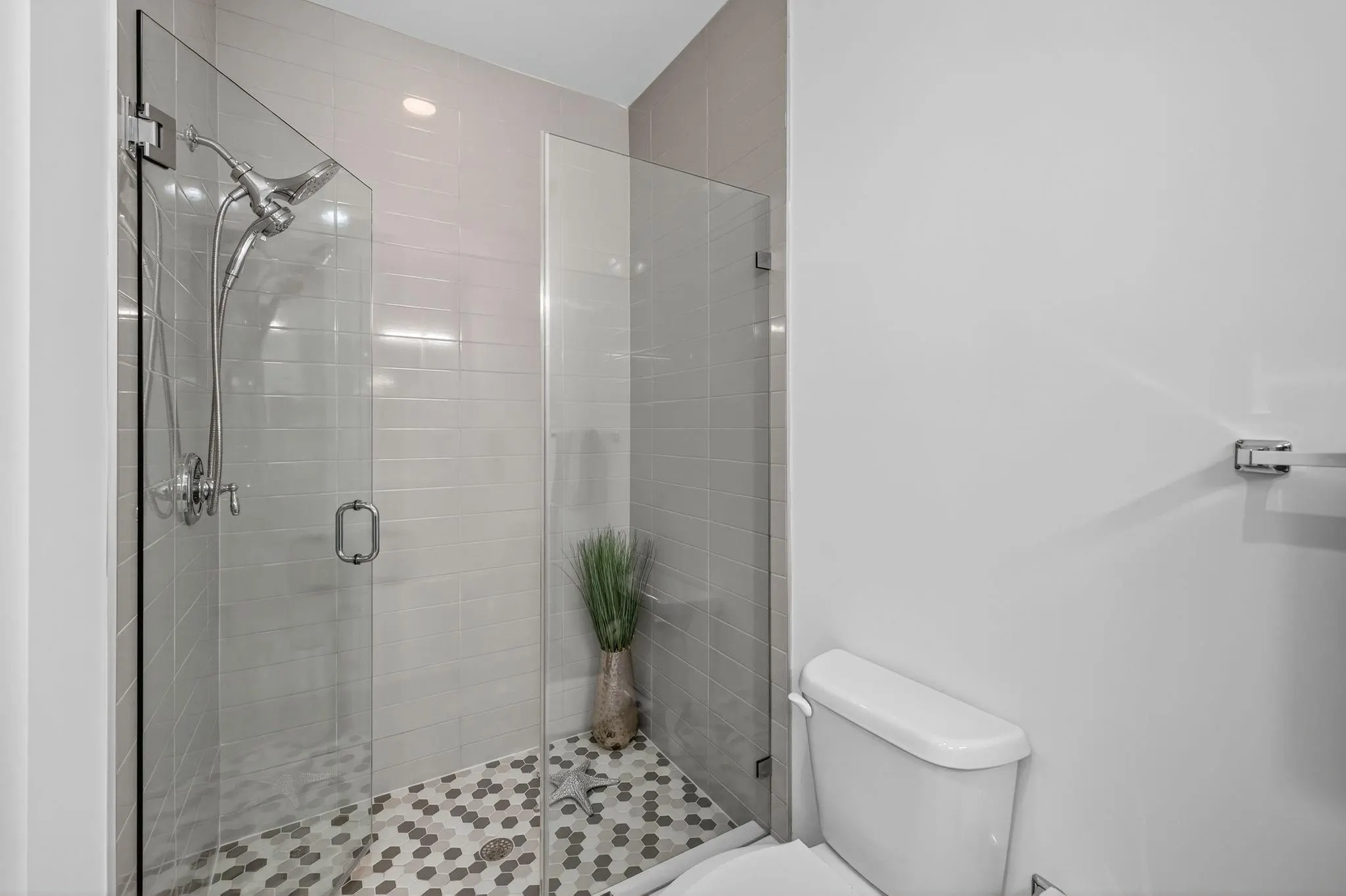 737 SE 1st Ct, #737