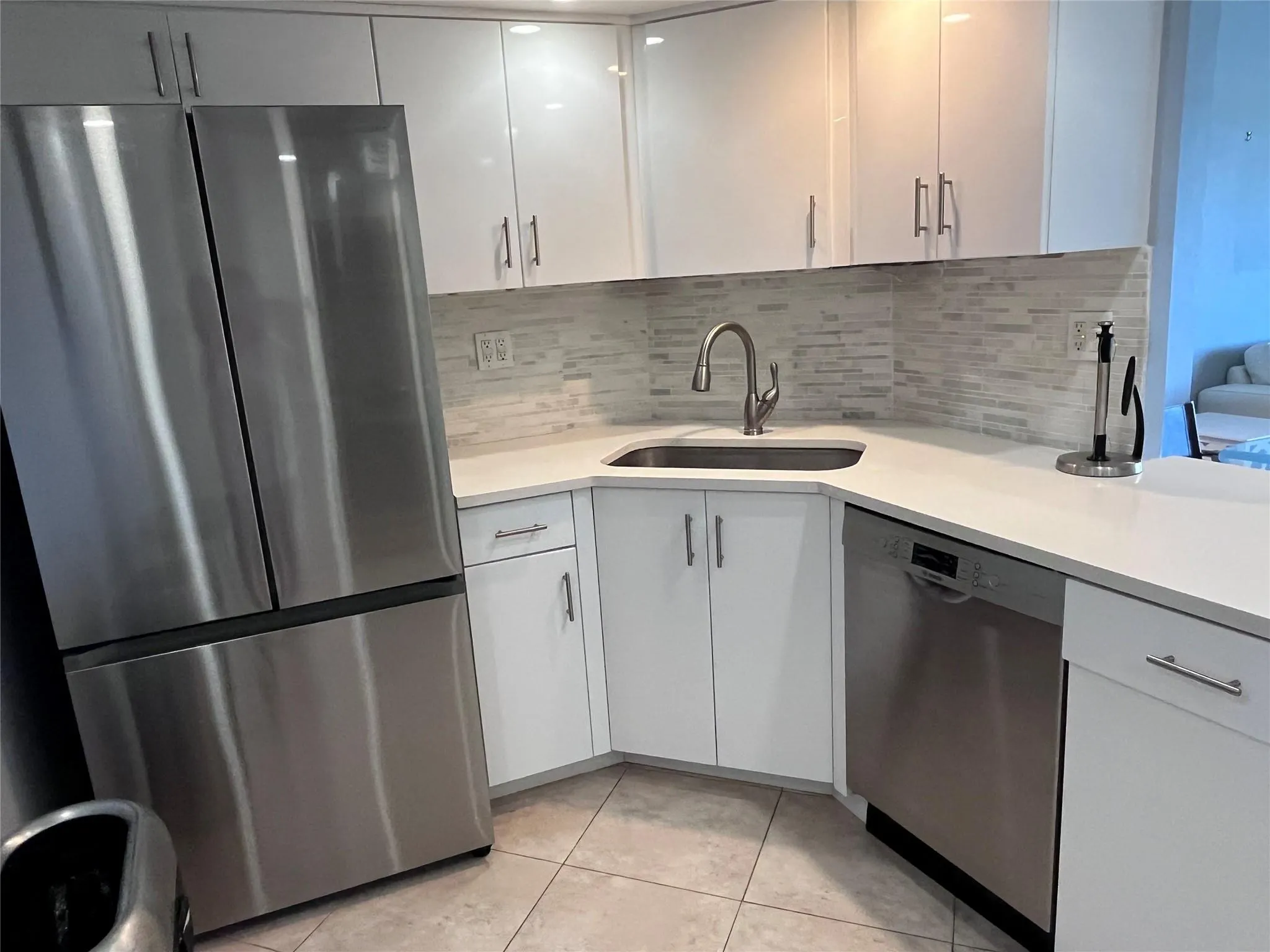 3200 NE 36, #512A
