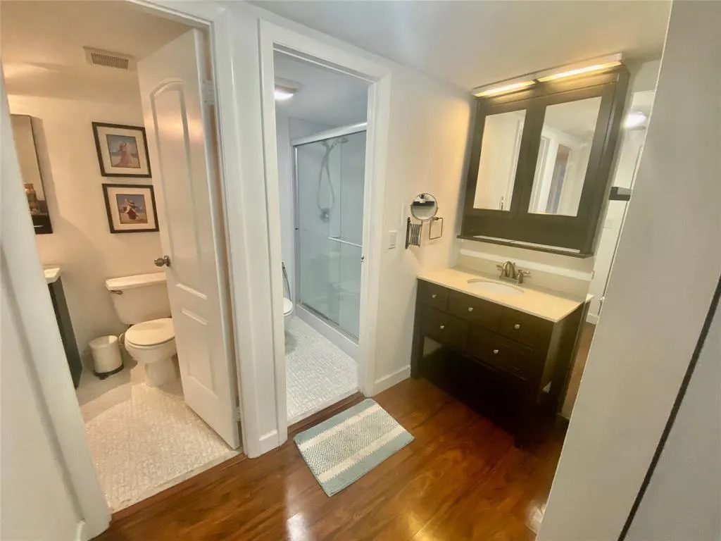 20400 W Country Club Dr, #417