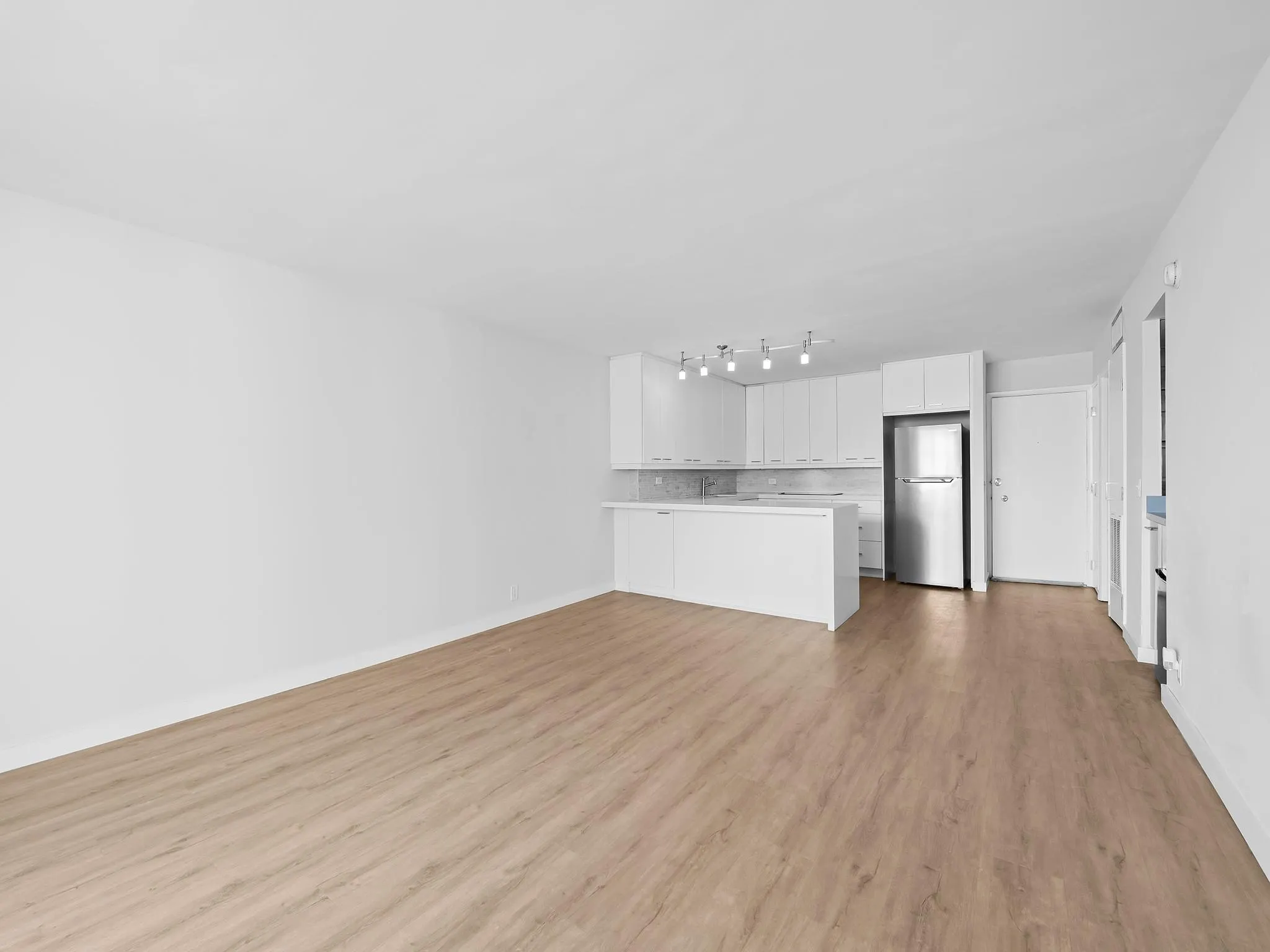 5 Island Ave, #12B