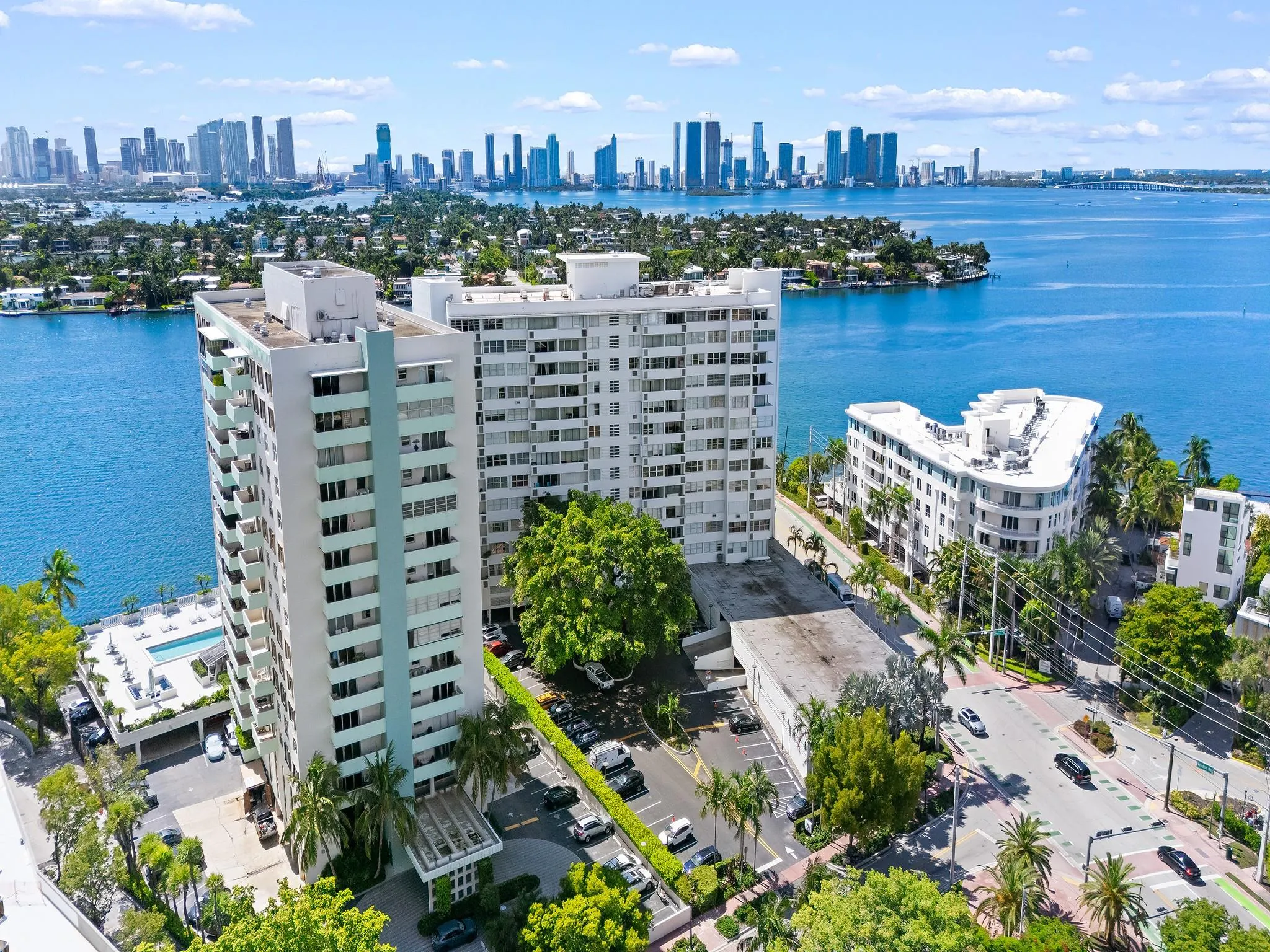 5 Island Ave, #12B