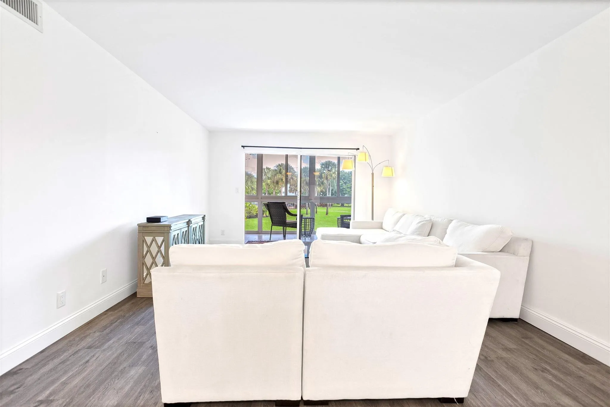 2805 Victoria Way, #F 2
